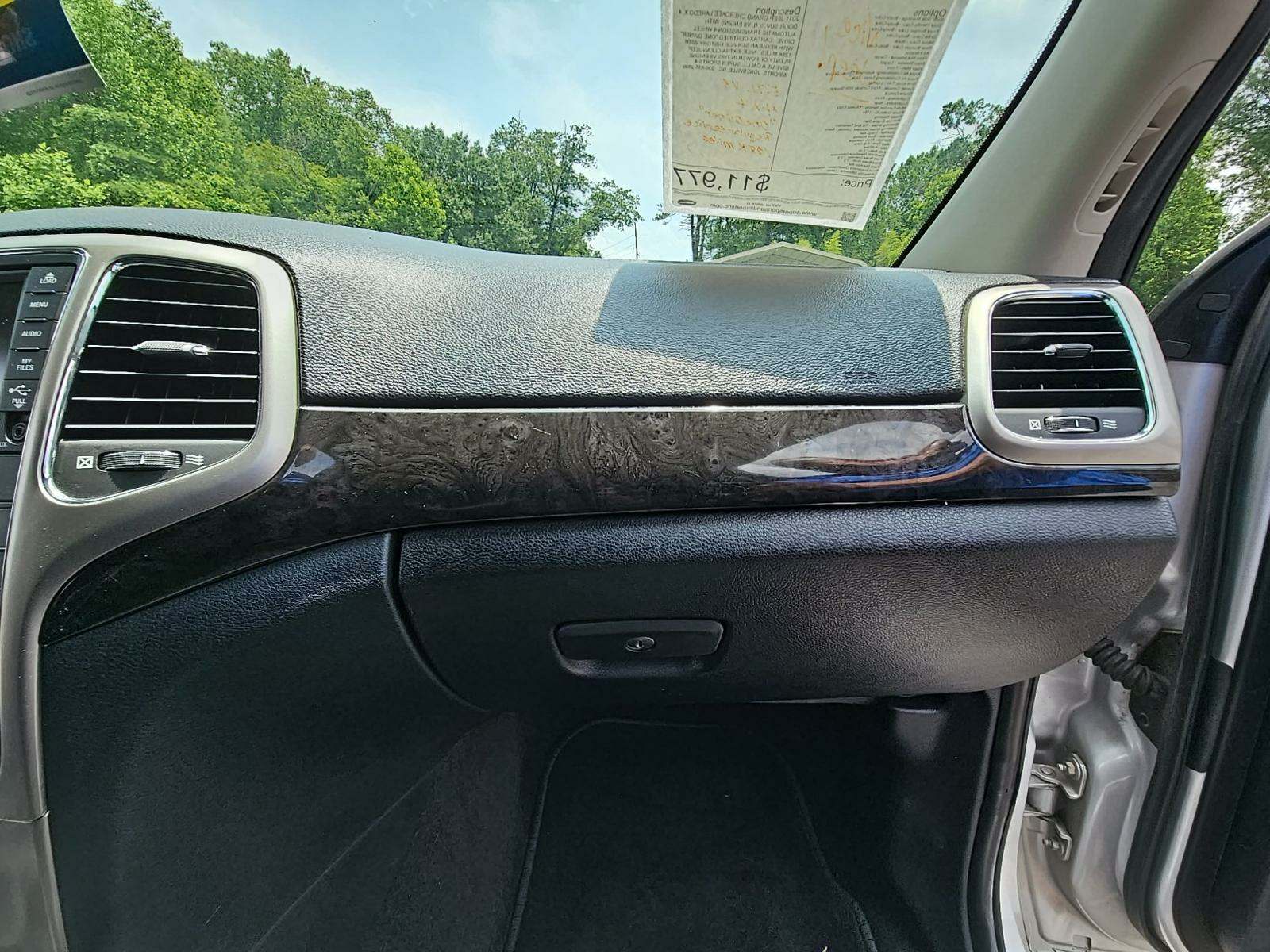 2011 Jeep Grand Cherokee Laredo AWD