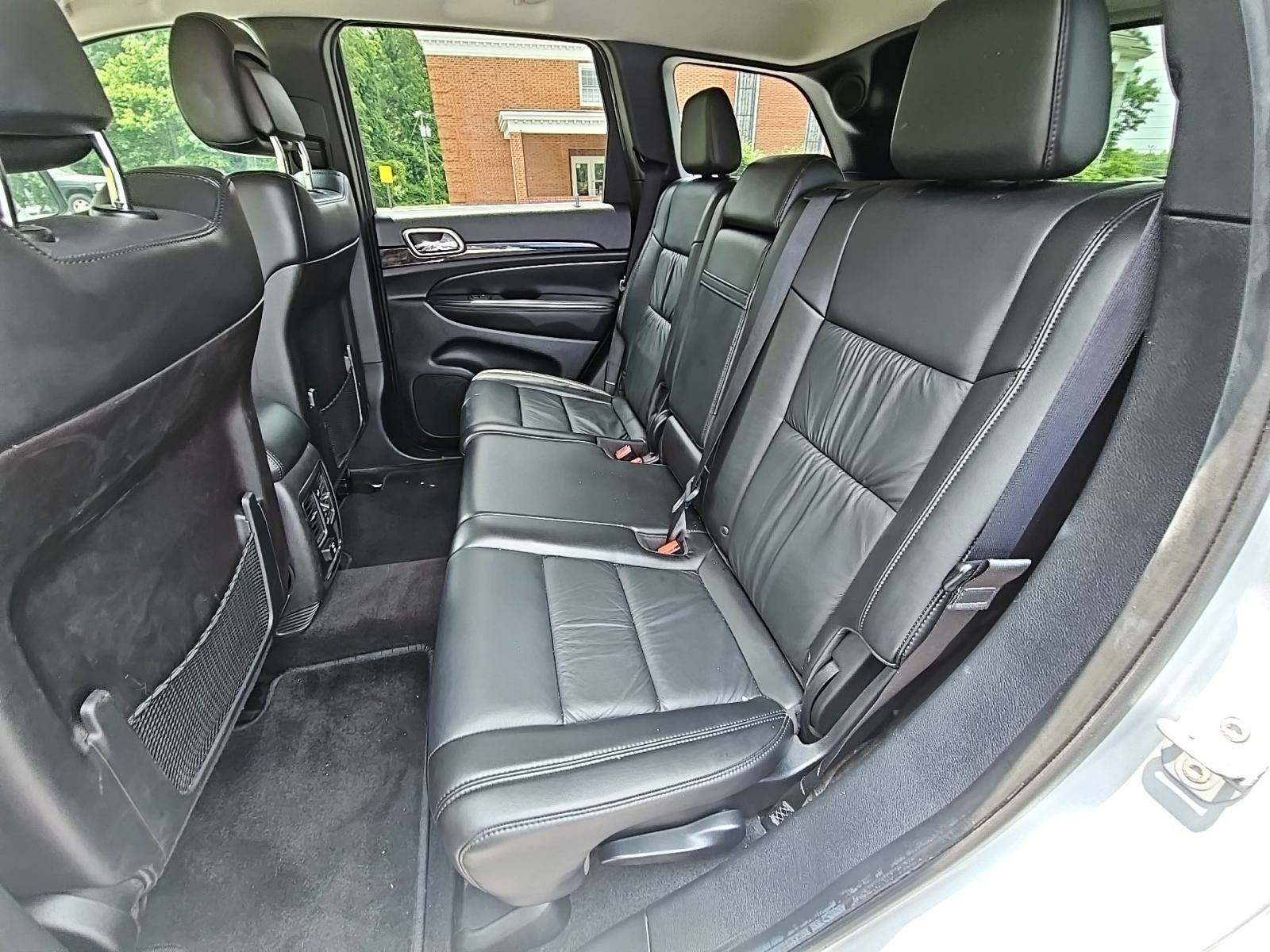 2011 Jeep Grand Cherokee Laredo AWD