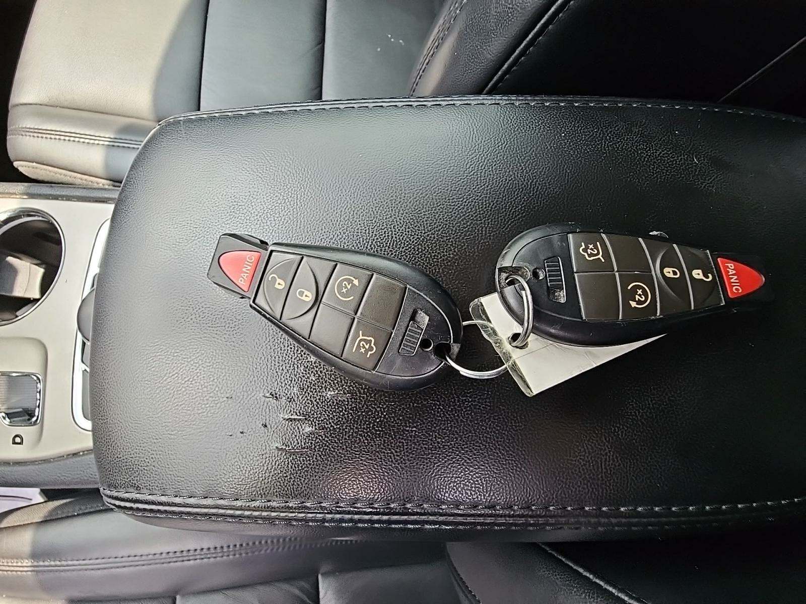 2011 Jeep Grand Cherokee Laredo AWD