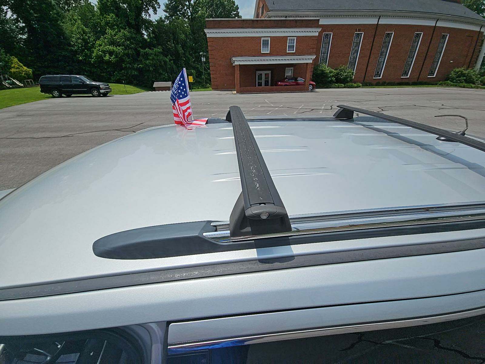 2011 Jeep Grand Cherokee Laredo AWD