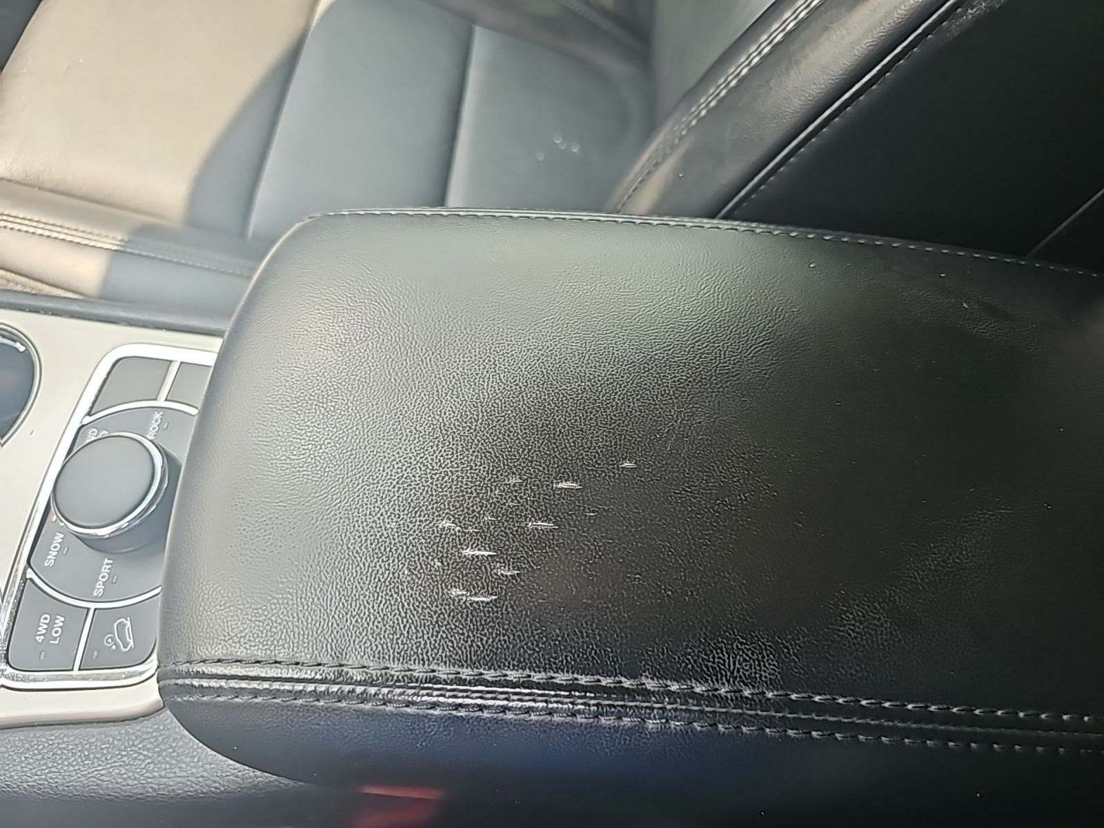 2011 Jeep Grand Cherokee Laredo AWD