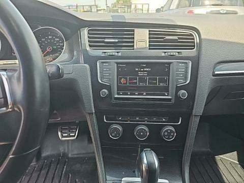 2017 Volkswagen Golf GTI 2.0T Sport FWD