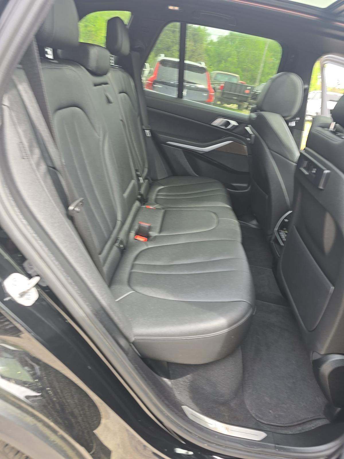 2021 BMW X5 sDrive40i RWD