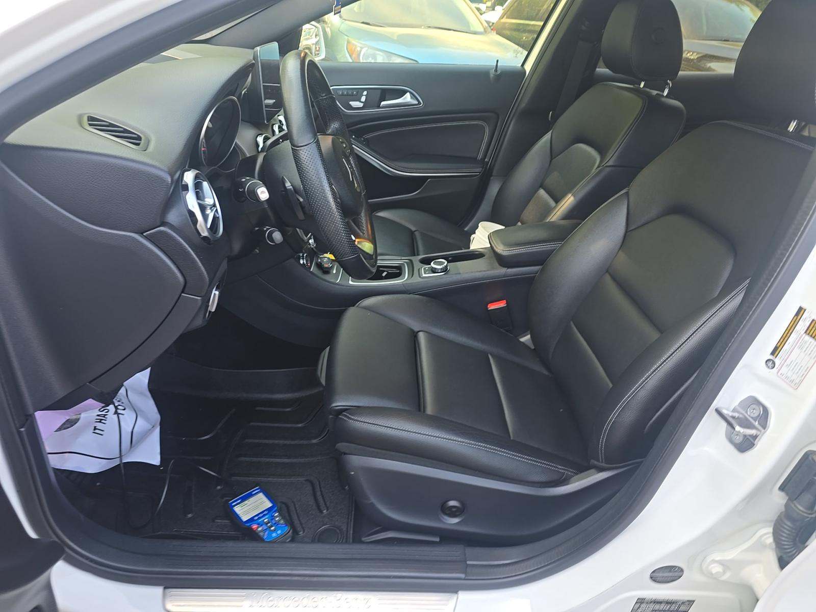 MERCEDES-BENZ GLA-CLASS - 2