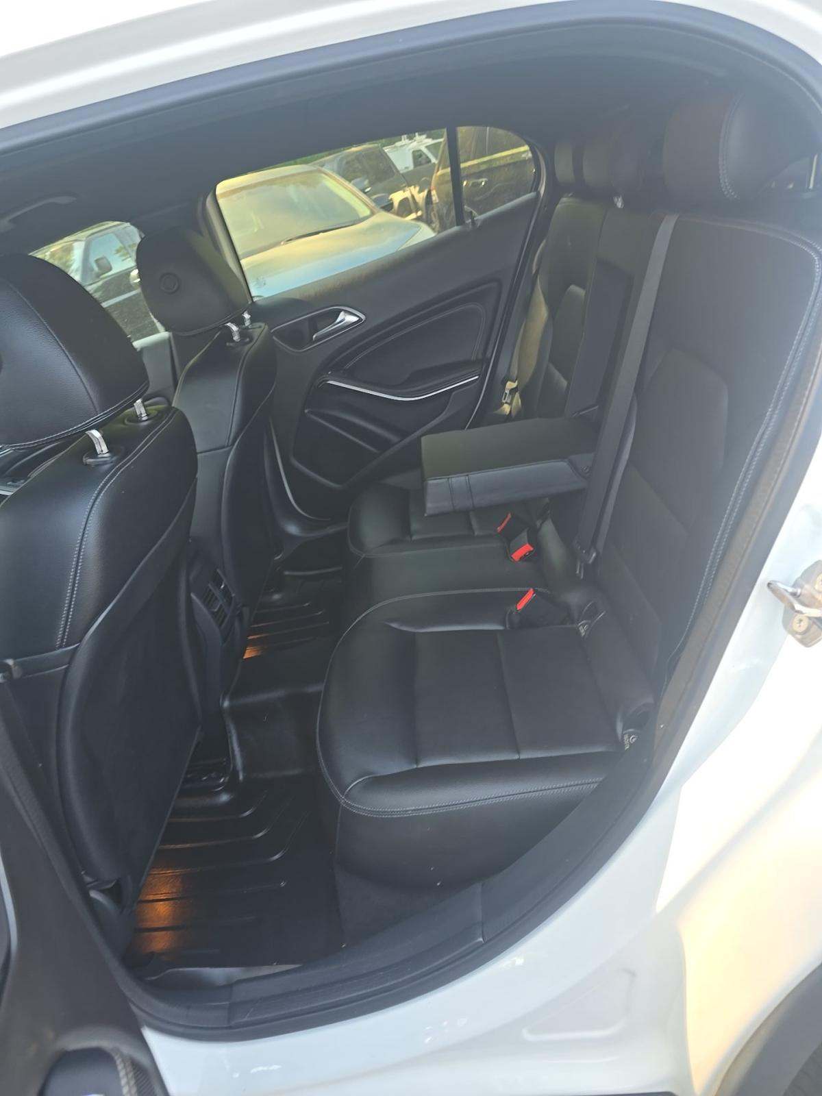 MERCEDES-BENZ GLA-CLASS - 9