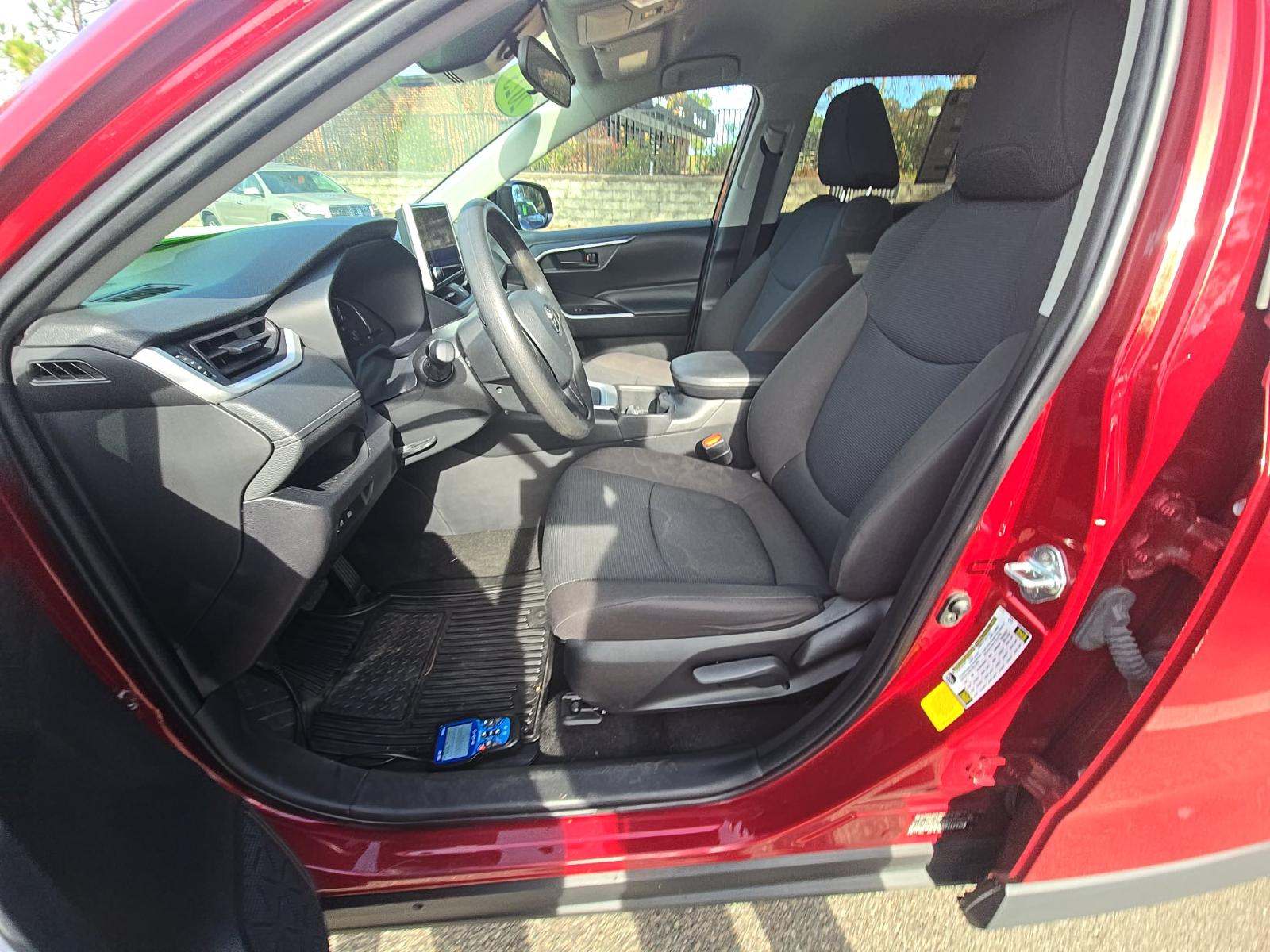 2023 Toyota RAV4 LE AWD