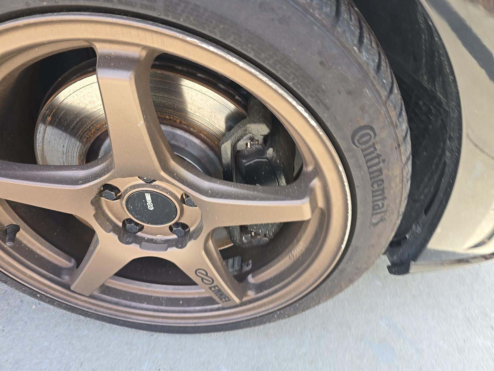 2017 Volkswagen Golf R 2.0T AWD