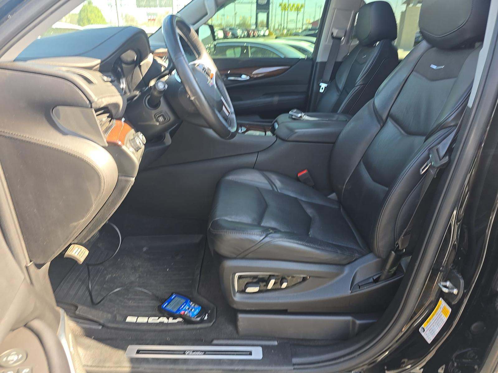 2019 Cadillac Escalade Luxury AWD