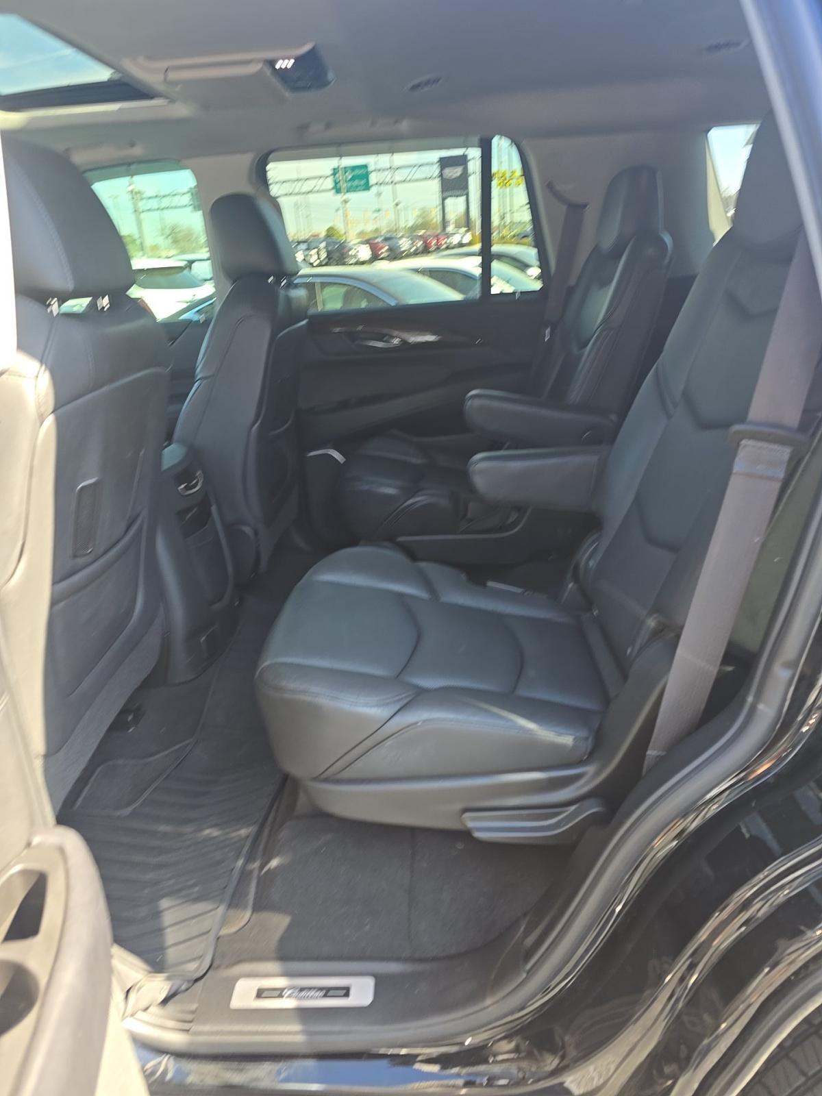 2019 Cadillac Escalade Luxury AWD