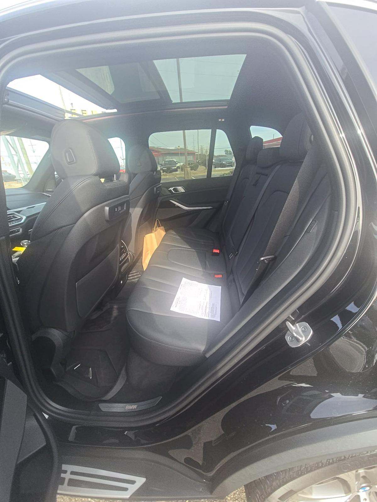 2021 BMW X5 sDrive40i RWD