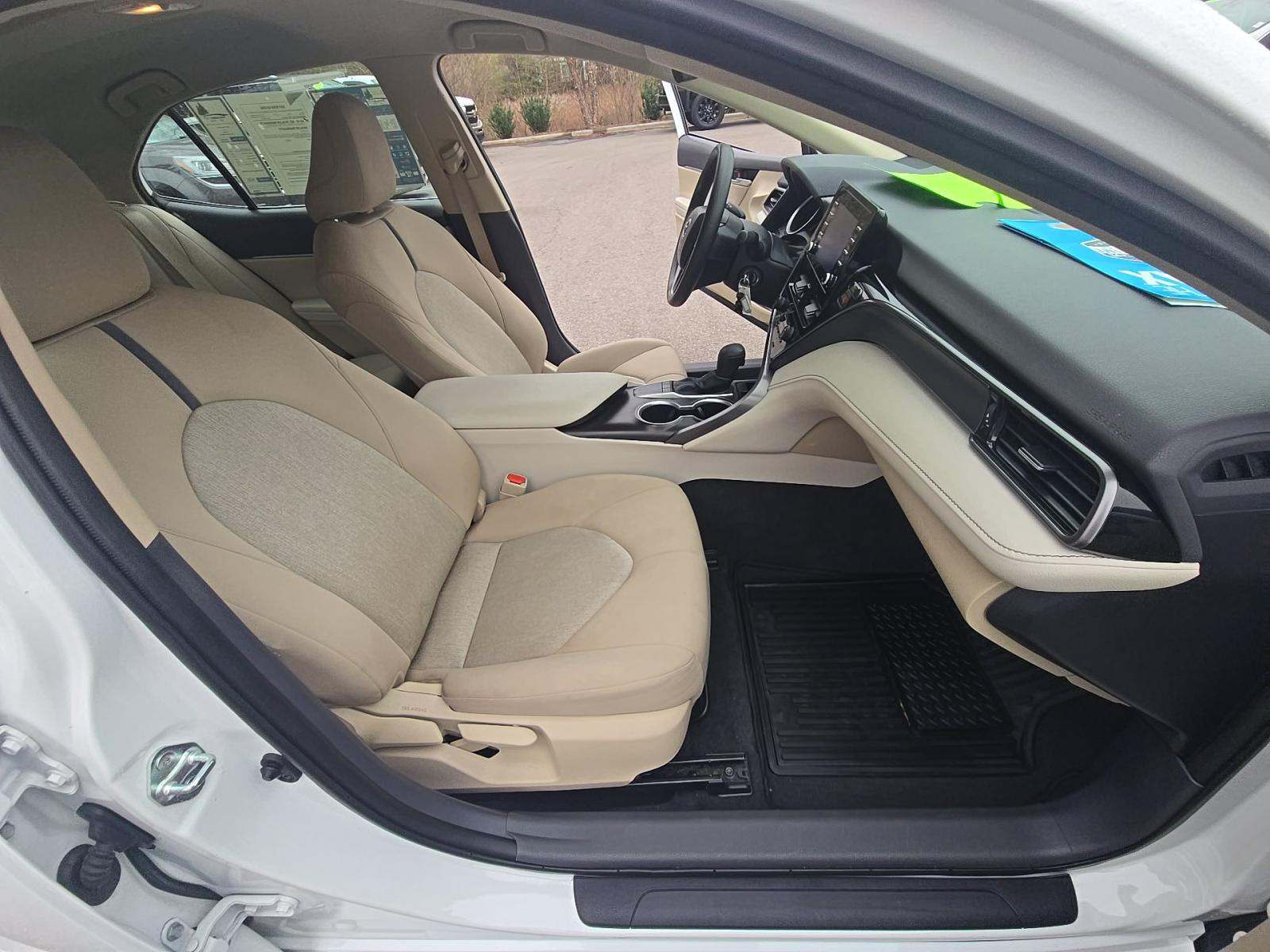 2024 Toyota Camry LE FWD