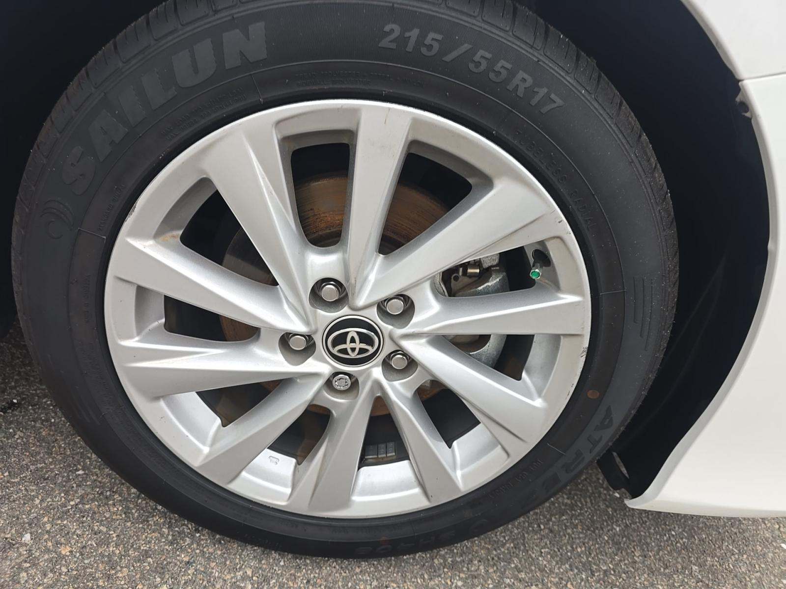 2024 Toyota Camry LE FWD