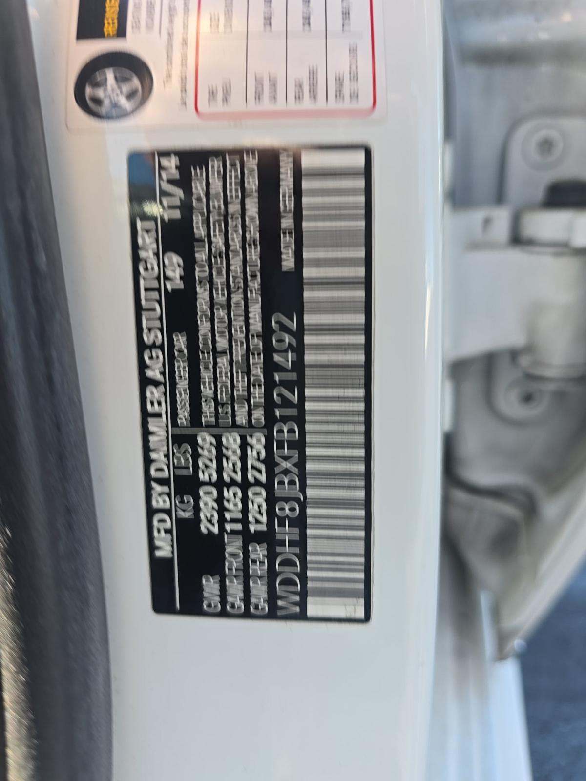 MERCEDES-BENZ E-CLASS - 1