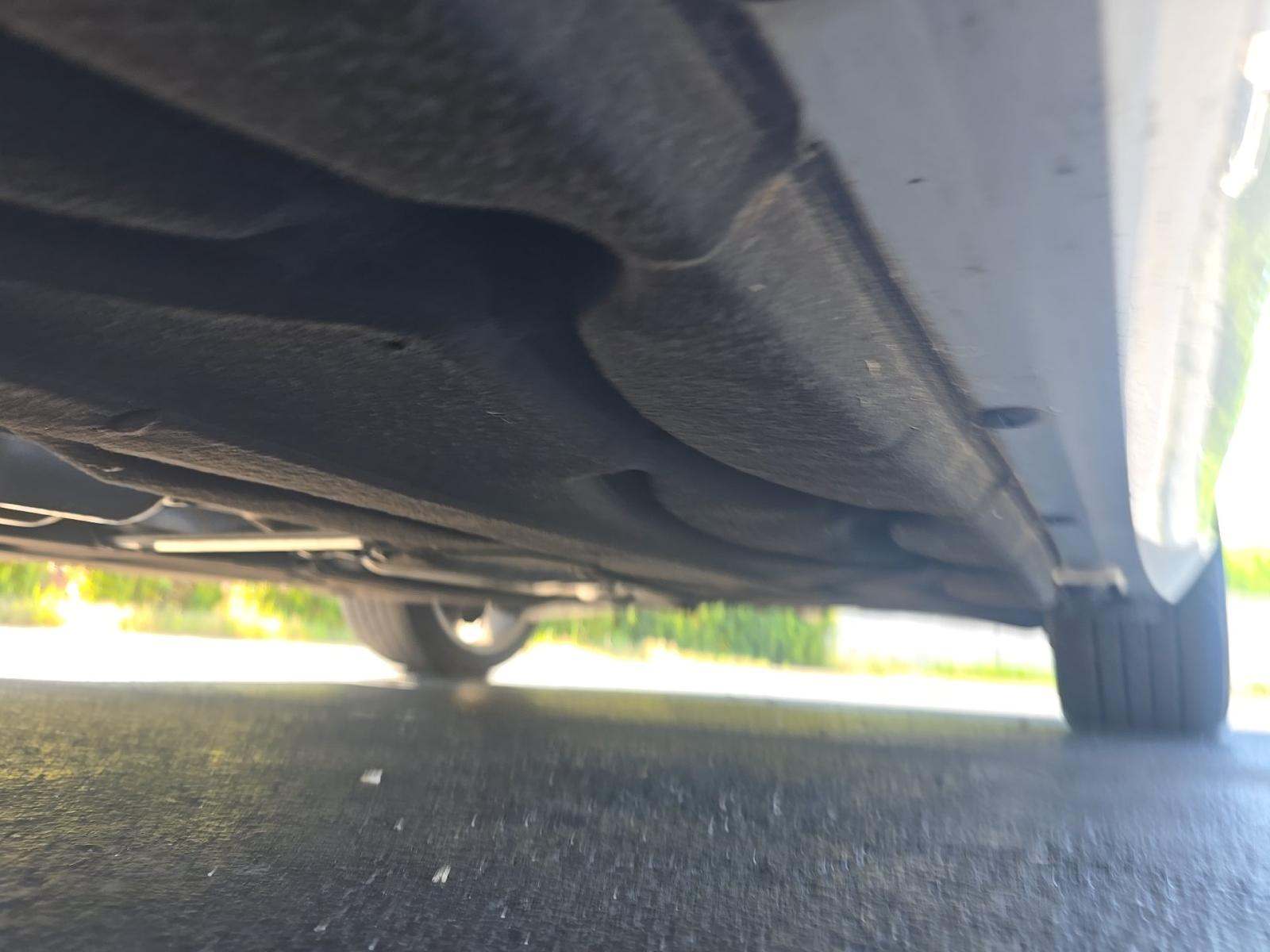 MERCEDES-BENZ E-CLASS - 3