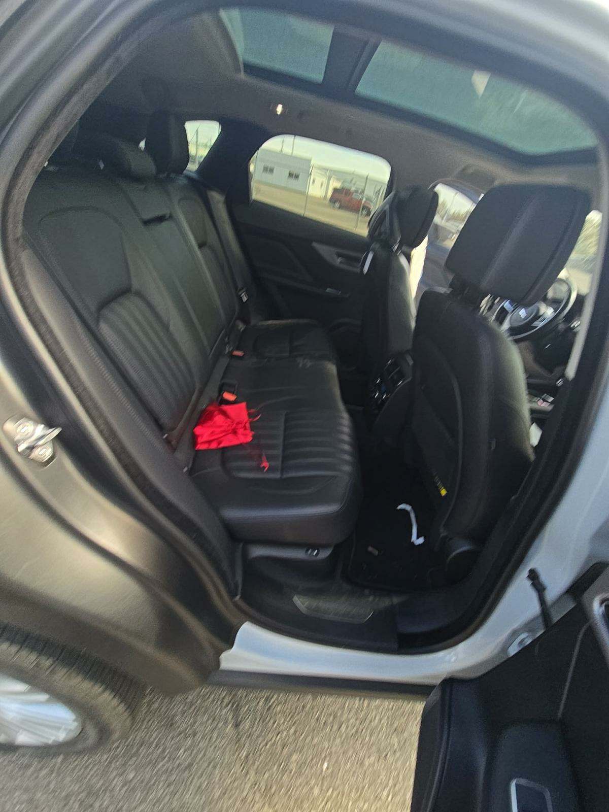 2019 Jaguar F-PACE 30t Portfolio AWD