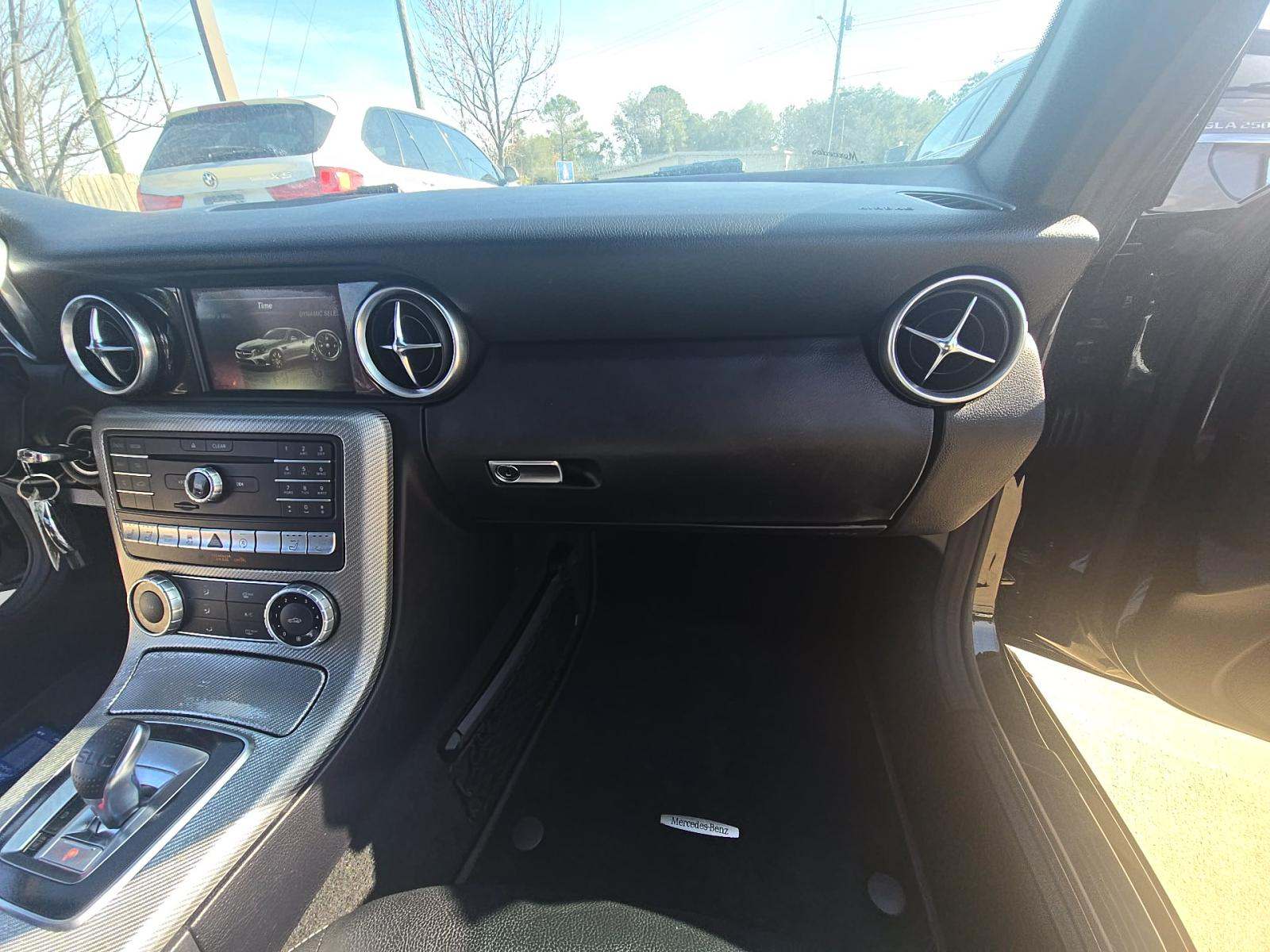 2017 Mercedes-Benz SLC SLC 300 RWD