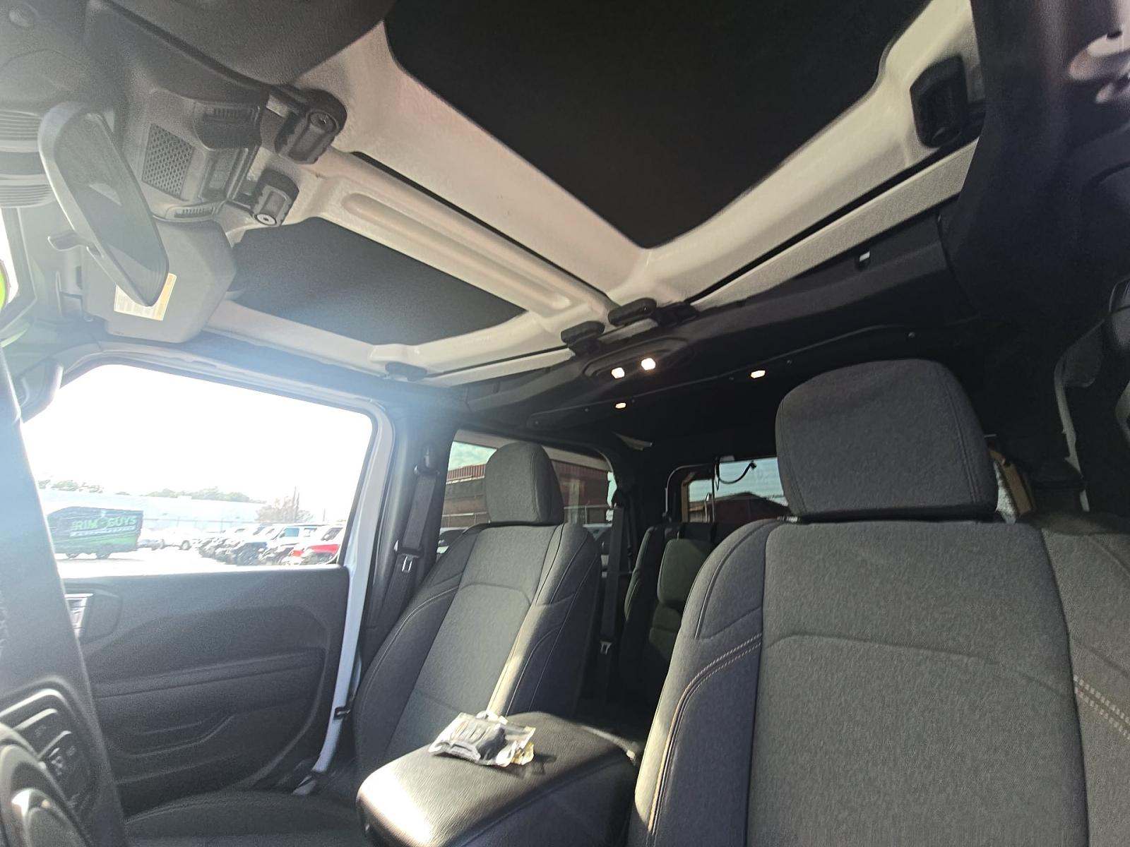 Jeep Wrangler 2 Door Sport S снимка Jeep Wrangler 2 Door Sport S