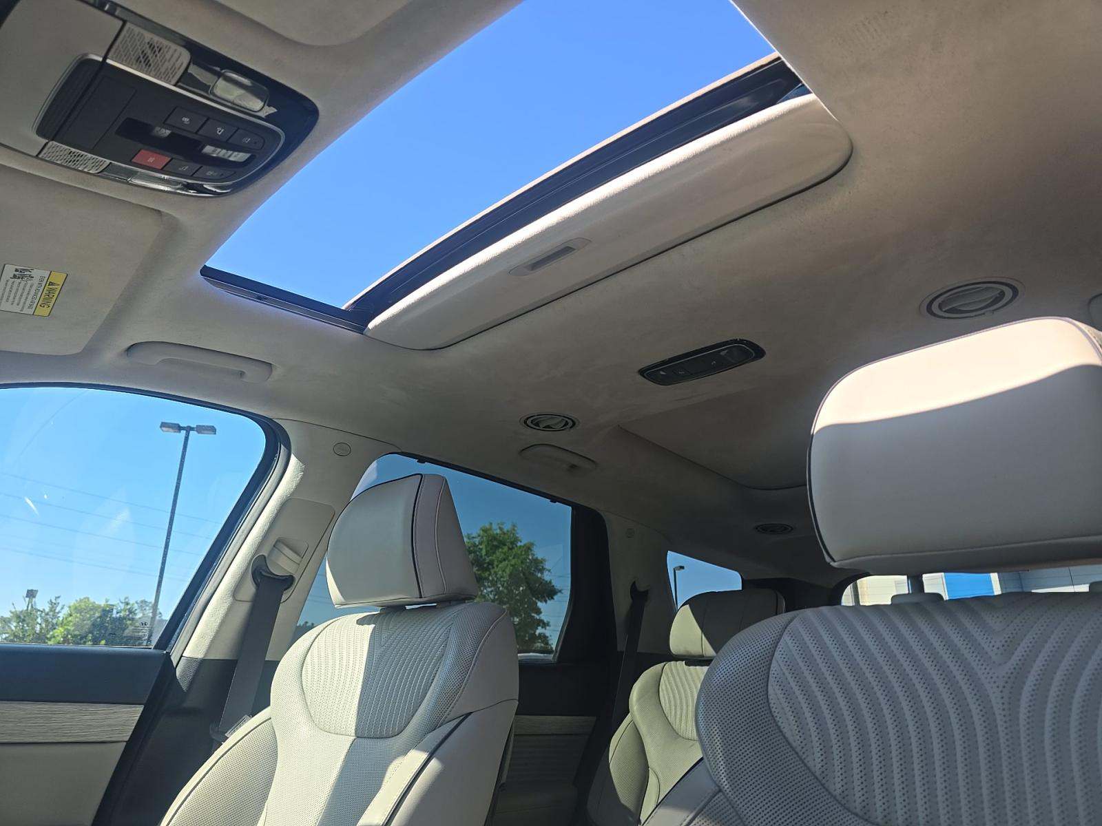 HYUNDAI CALLIGRAPHY - 7