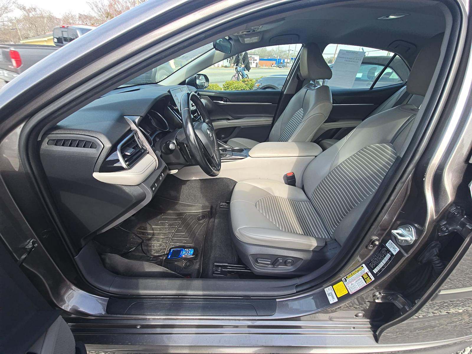 2021 Toyota Camry SE FWD