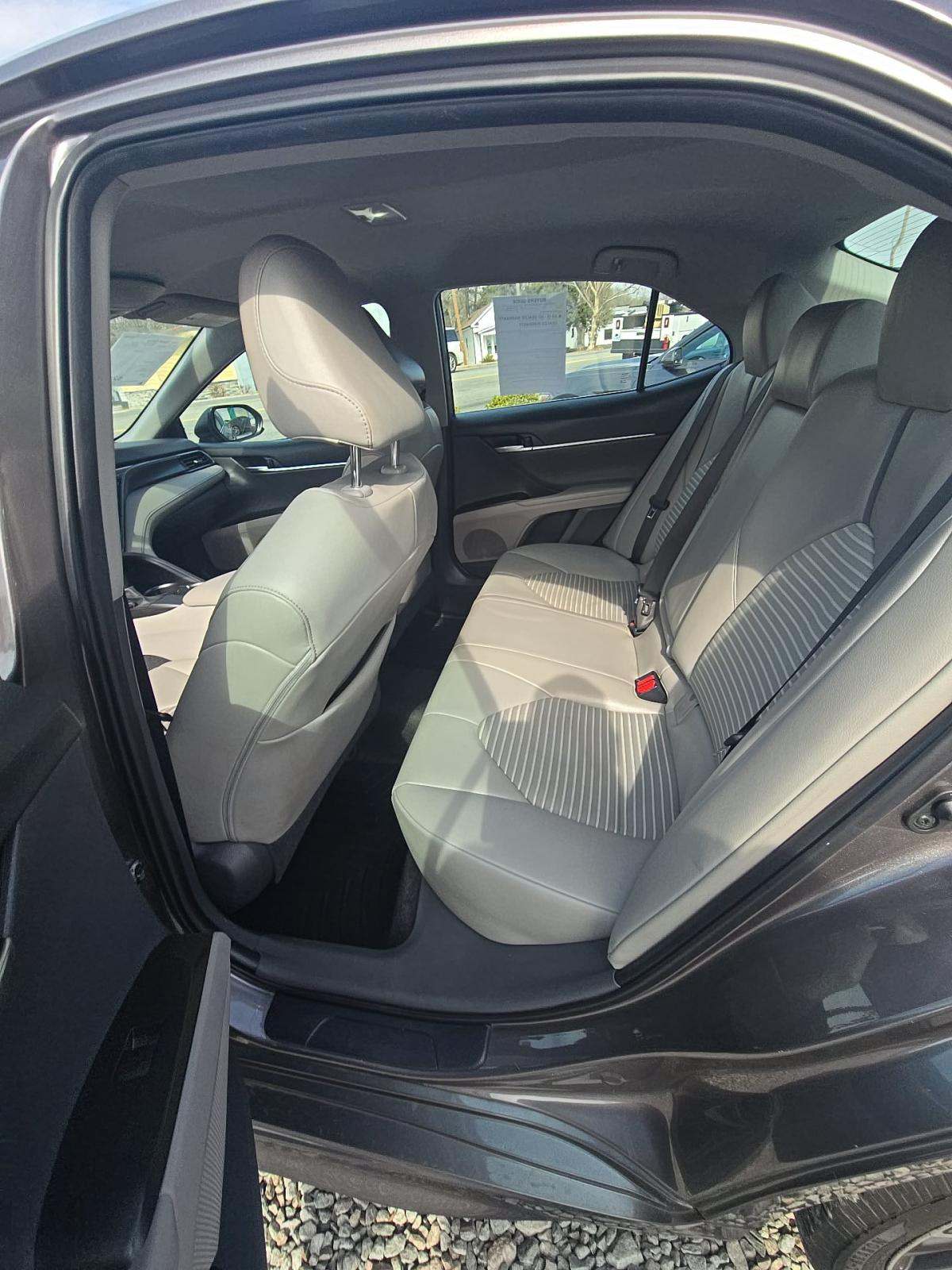 2021 Toyota Camry SE FWD