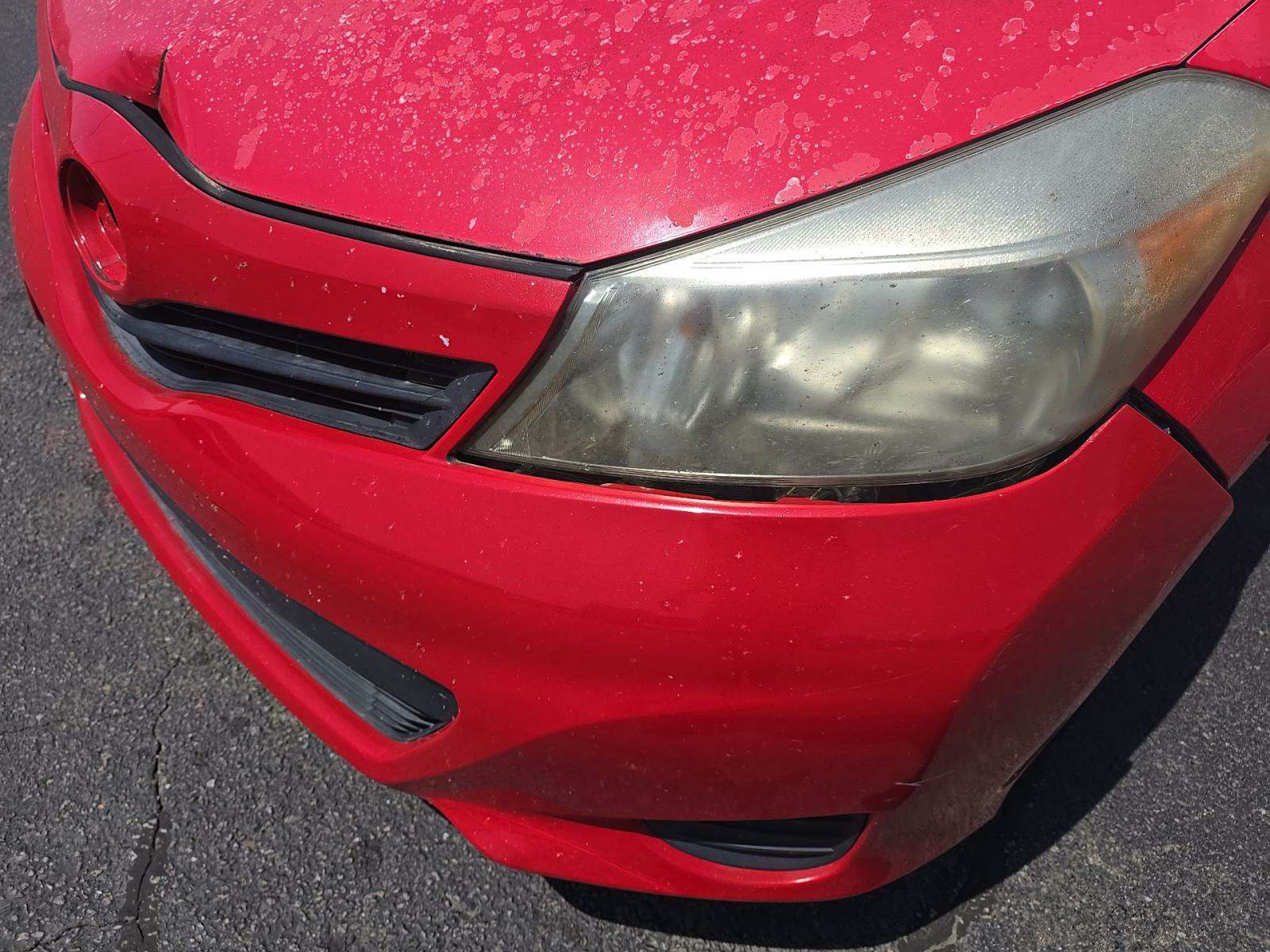 2012 Toyota Yaris LE FWD