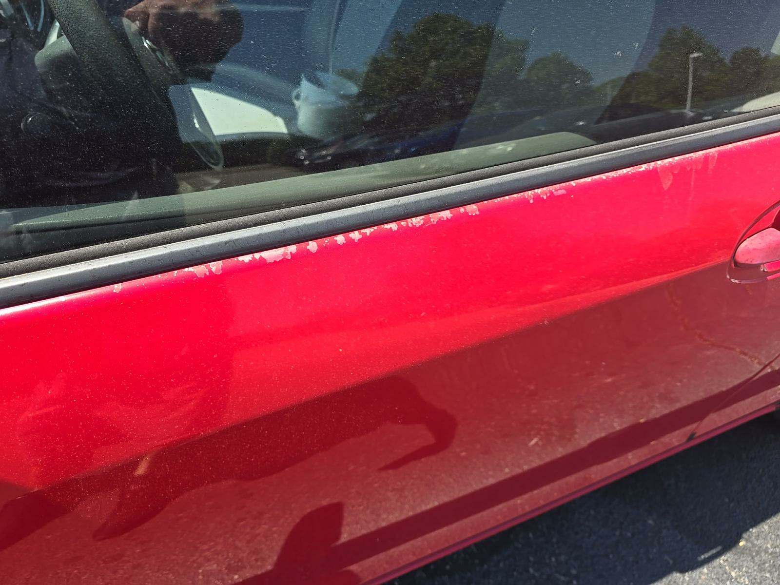 2012 Toyota Yaris LE FWD