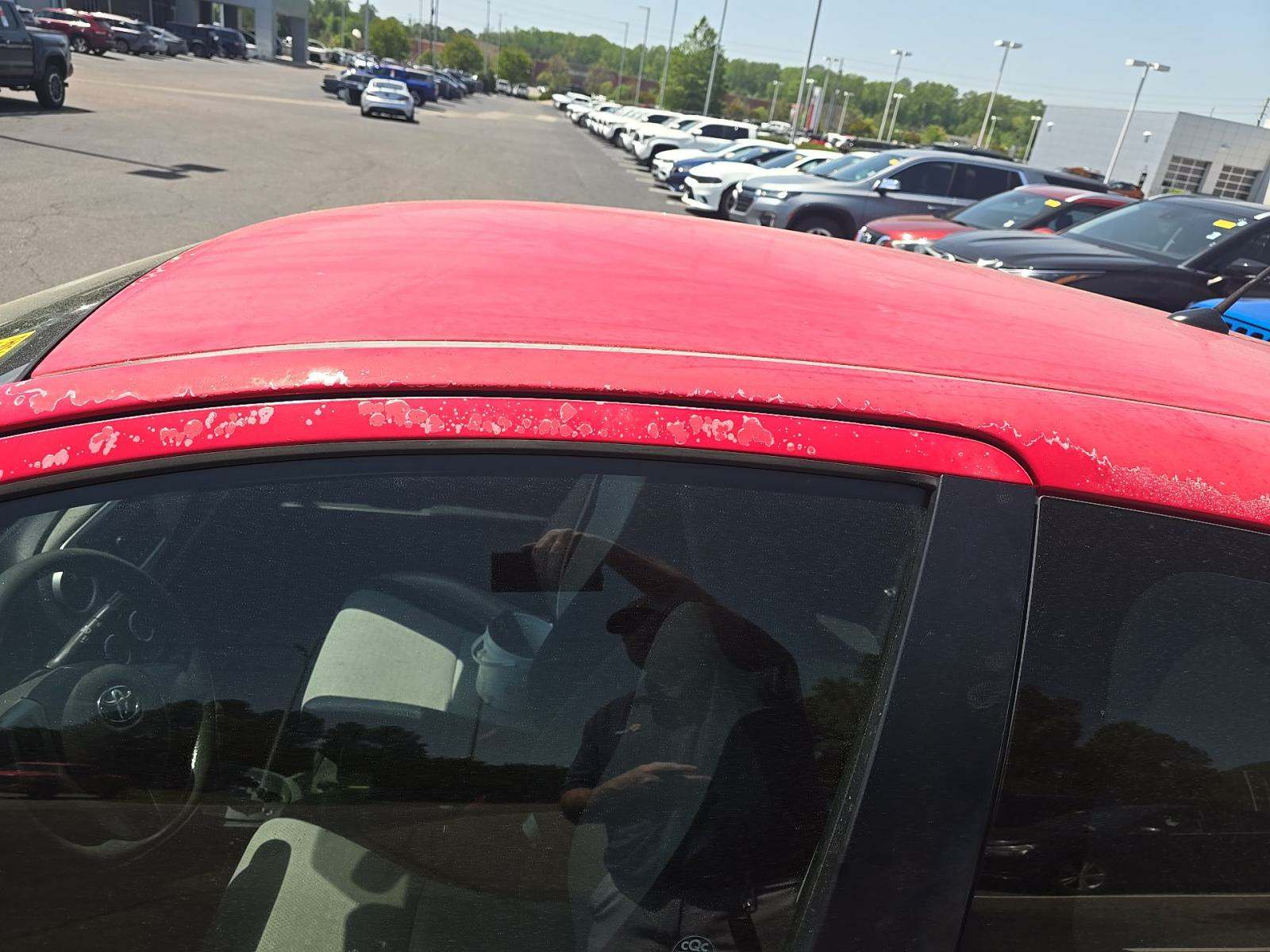 2012 Toyota Yaris LE FWD