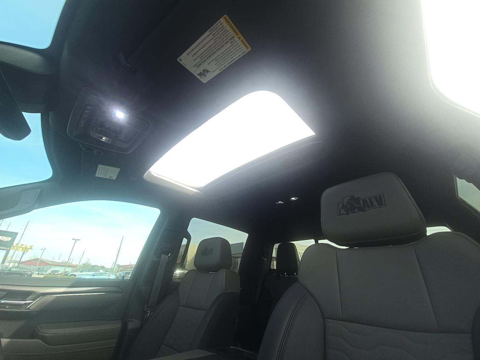 CHEVROLET SILVERADO - 7