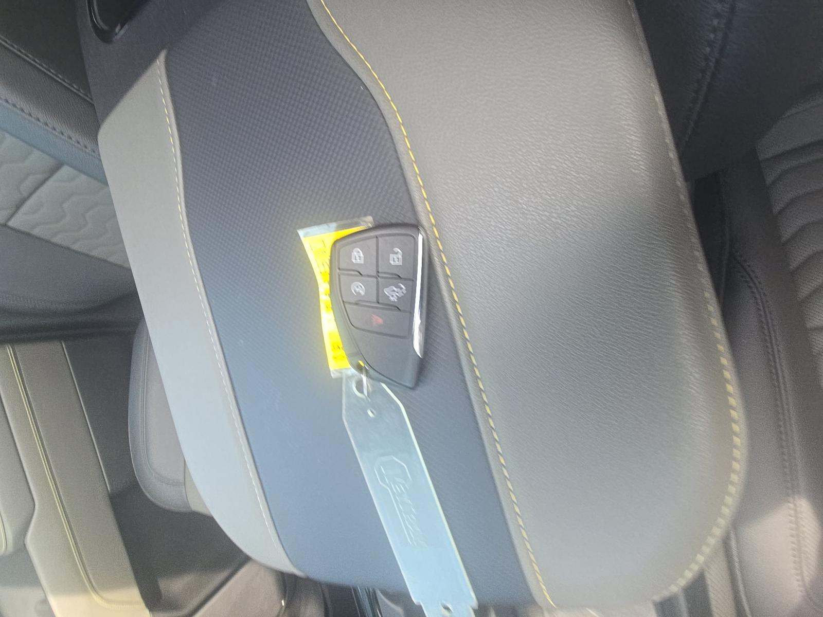 CHEVROLET SILVERADO - 4