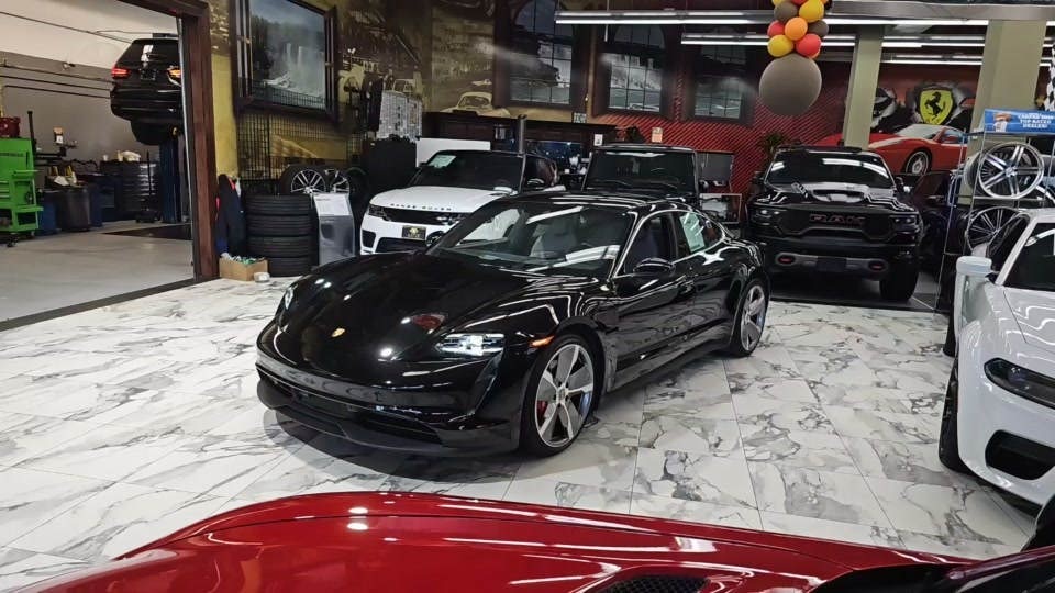 2021 Porsche Taycan 4S Sedan
