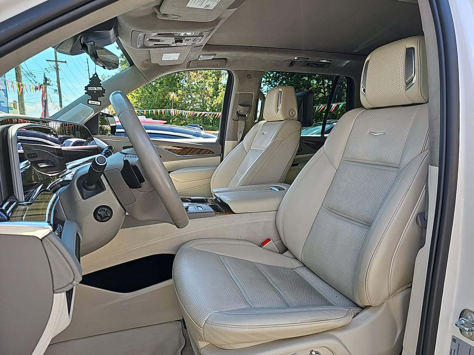 2022 Cadillac Escalade Premium Luxury Platinum AWD