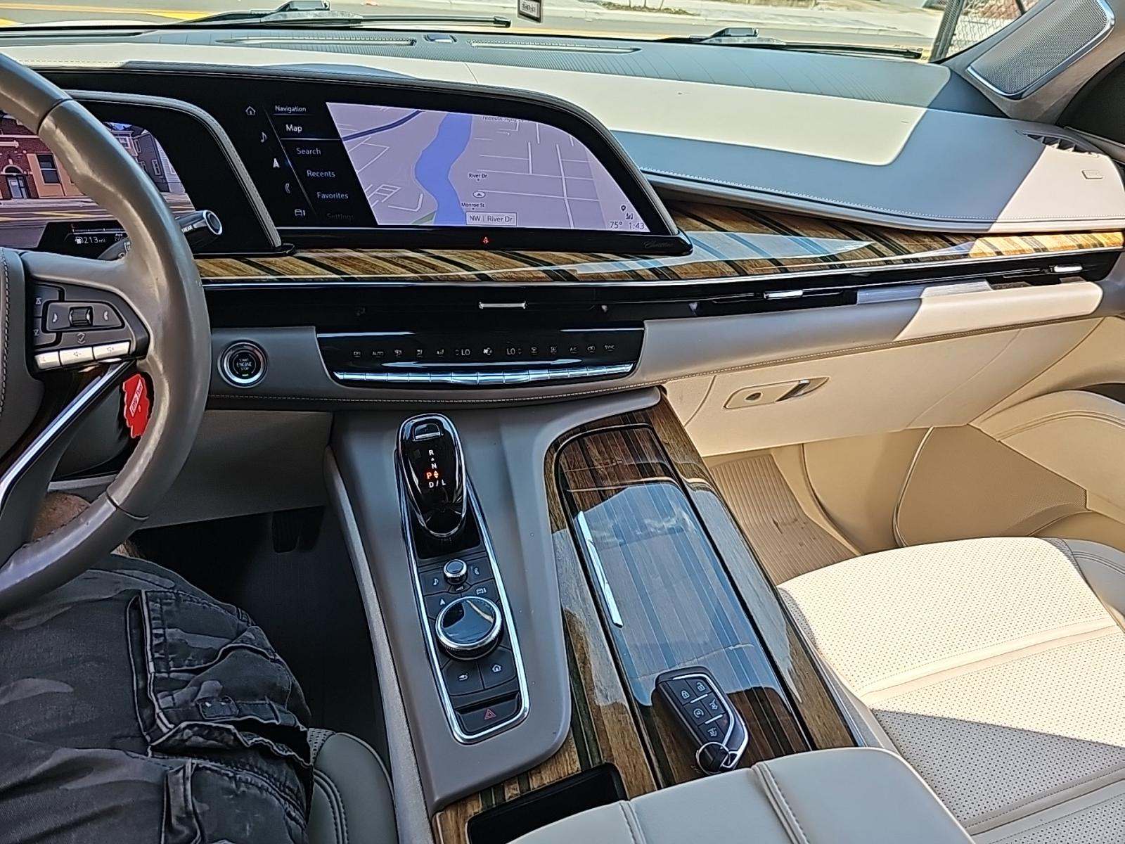 2022 Cadillac Escalade Premium Luxury Platinum AWD