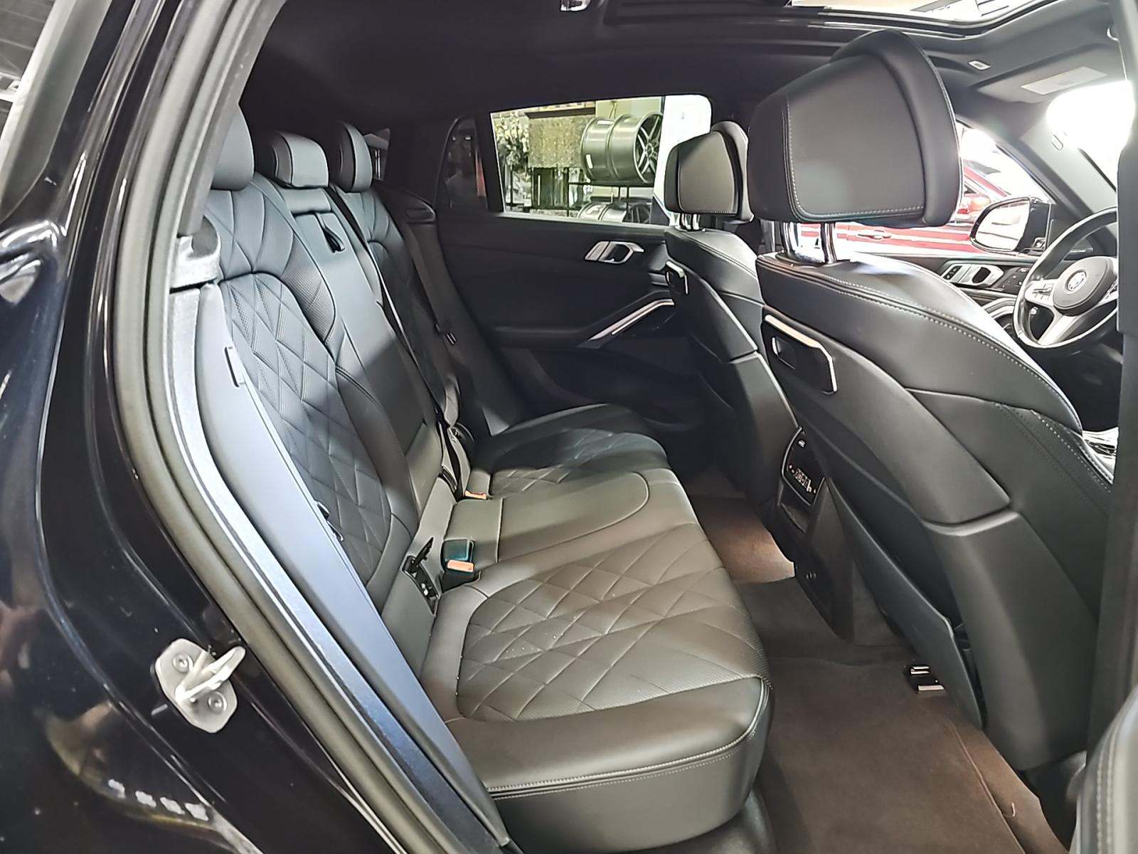 2025 BMW X6 xDrive40i AWD