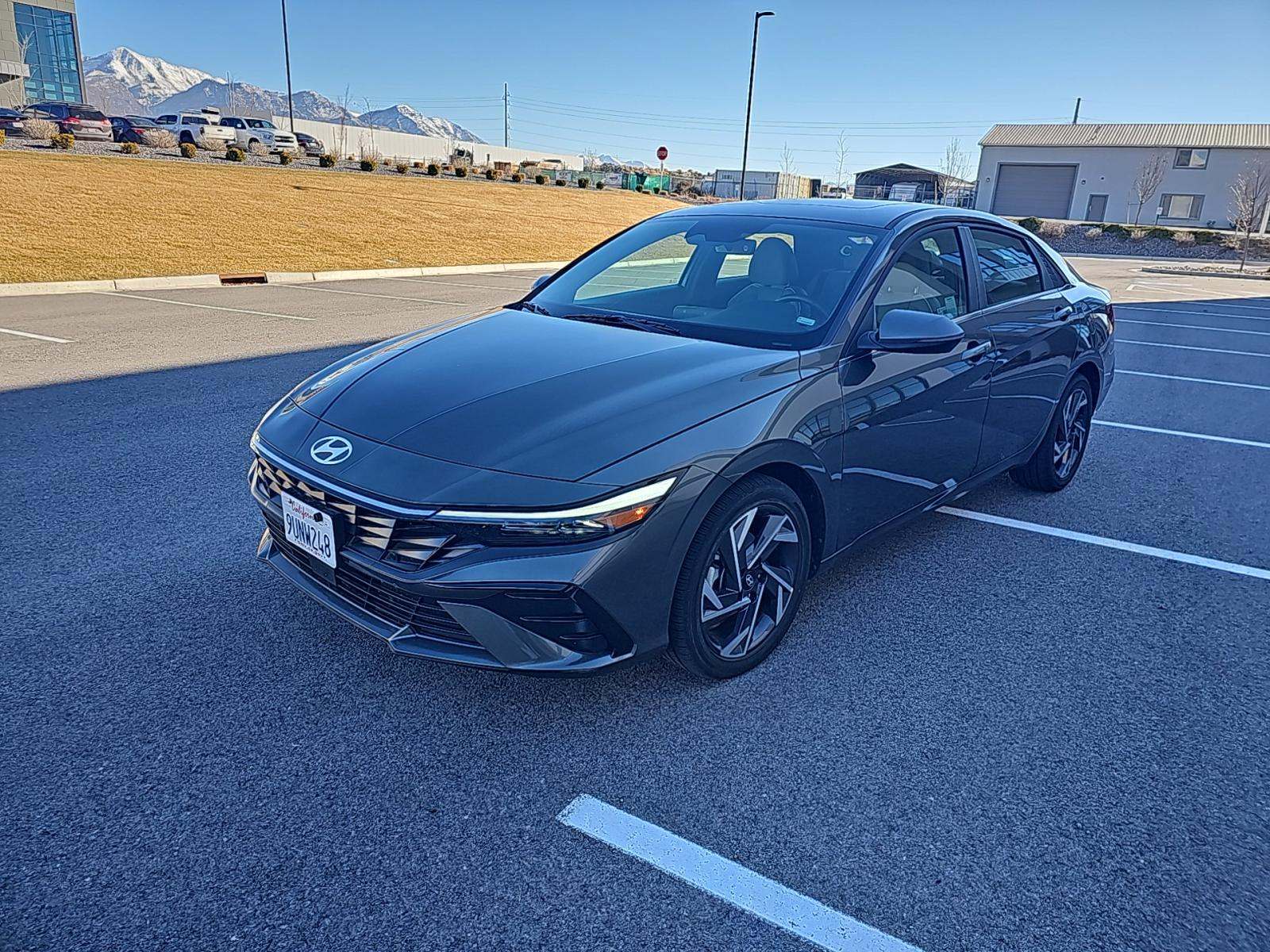 2025 Hyundai Elantra Hybrid Limited FWD