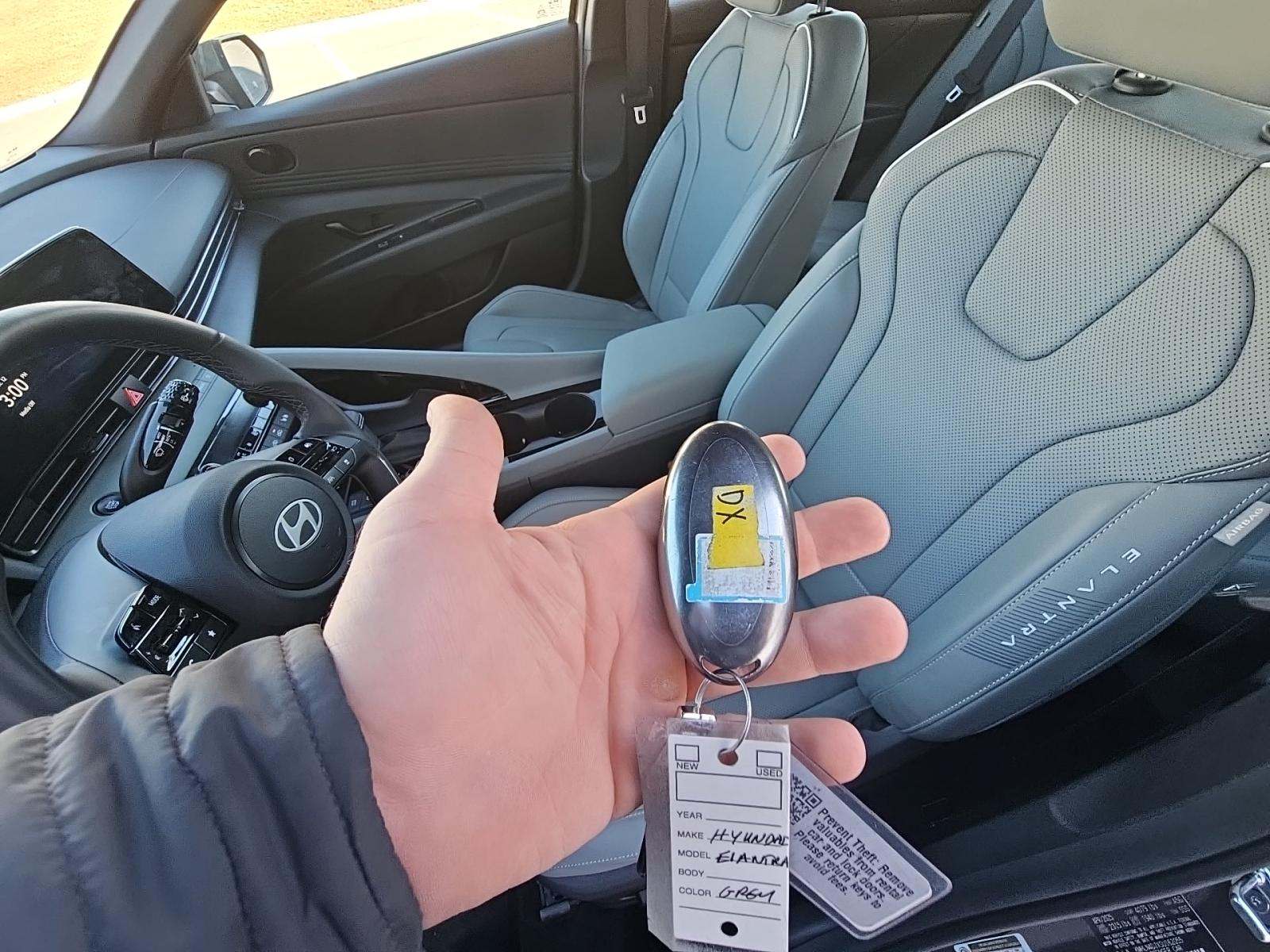 2025 Hyundai Elantra Hybrid Limited FWD