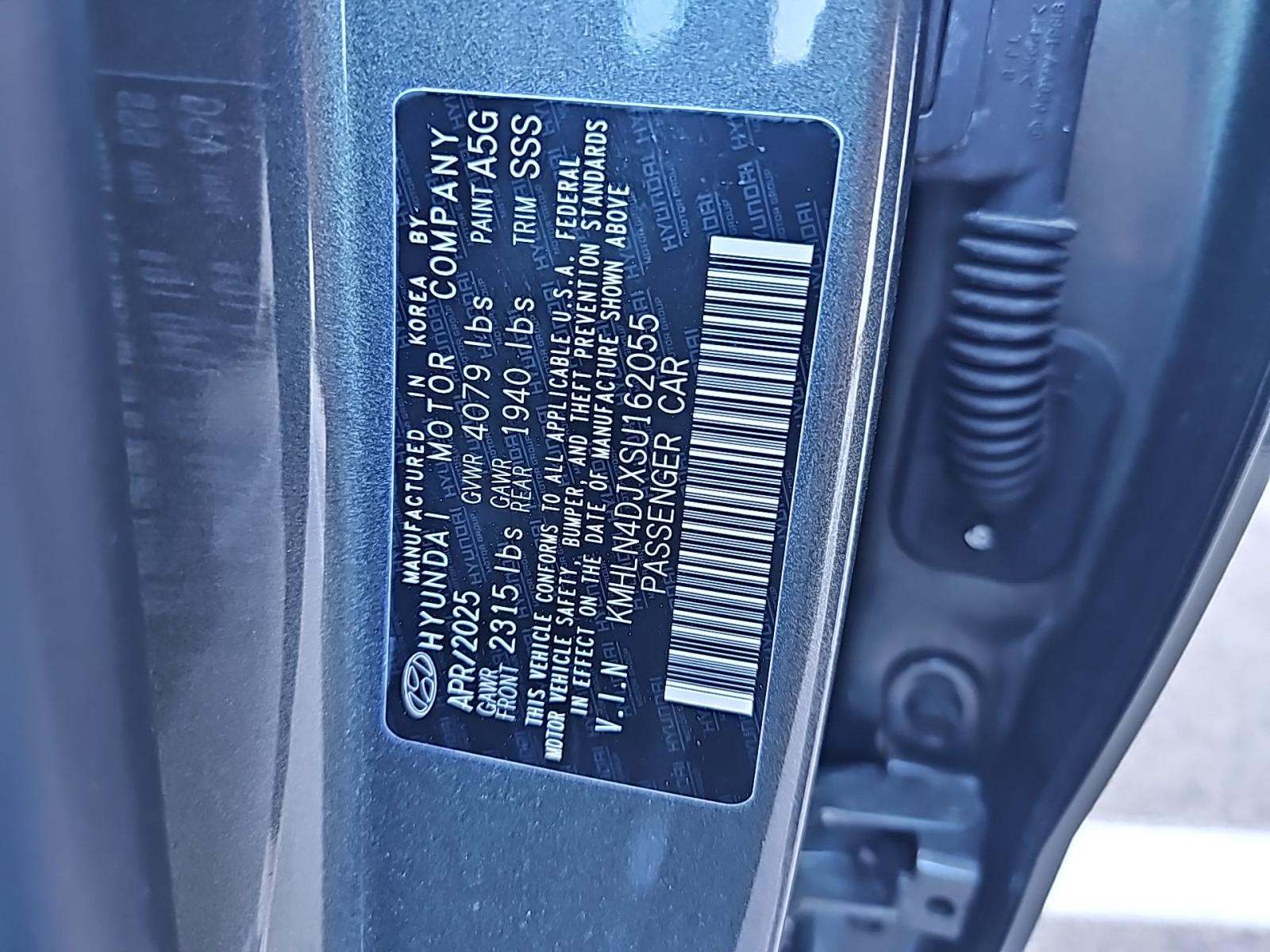 2025 Hyundai Elantra Hybrid Limited FWD