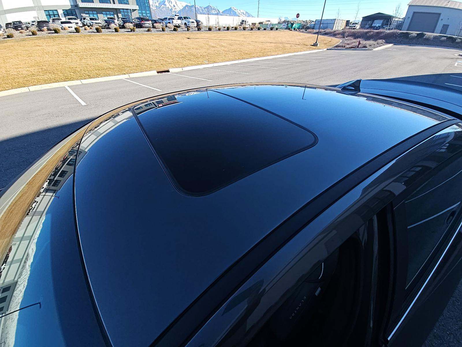 2025 Hyundai Elantra Hybrid Limited FWD