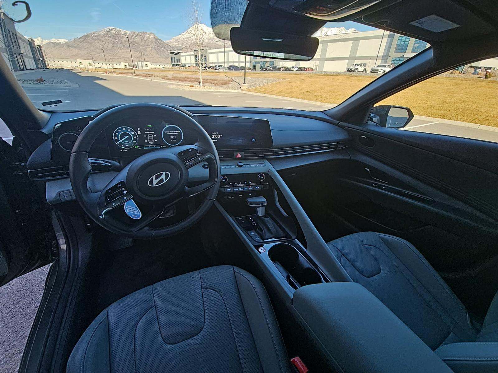 2025 Hyundai Elantra Hybrid Limited FWD