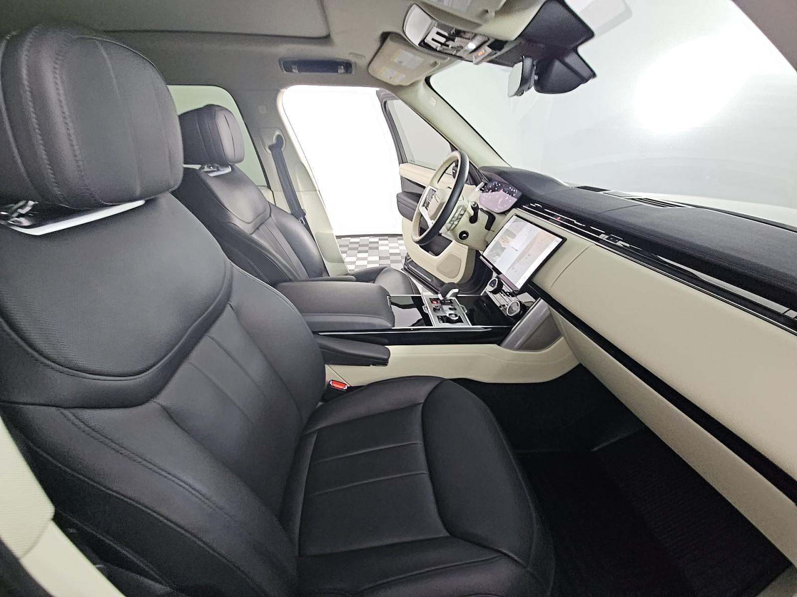 2023 Land Rover Range Rover SE AWD