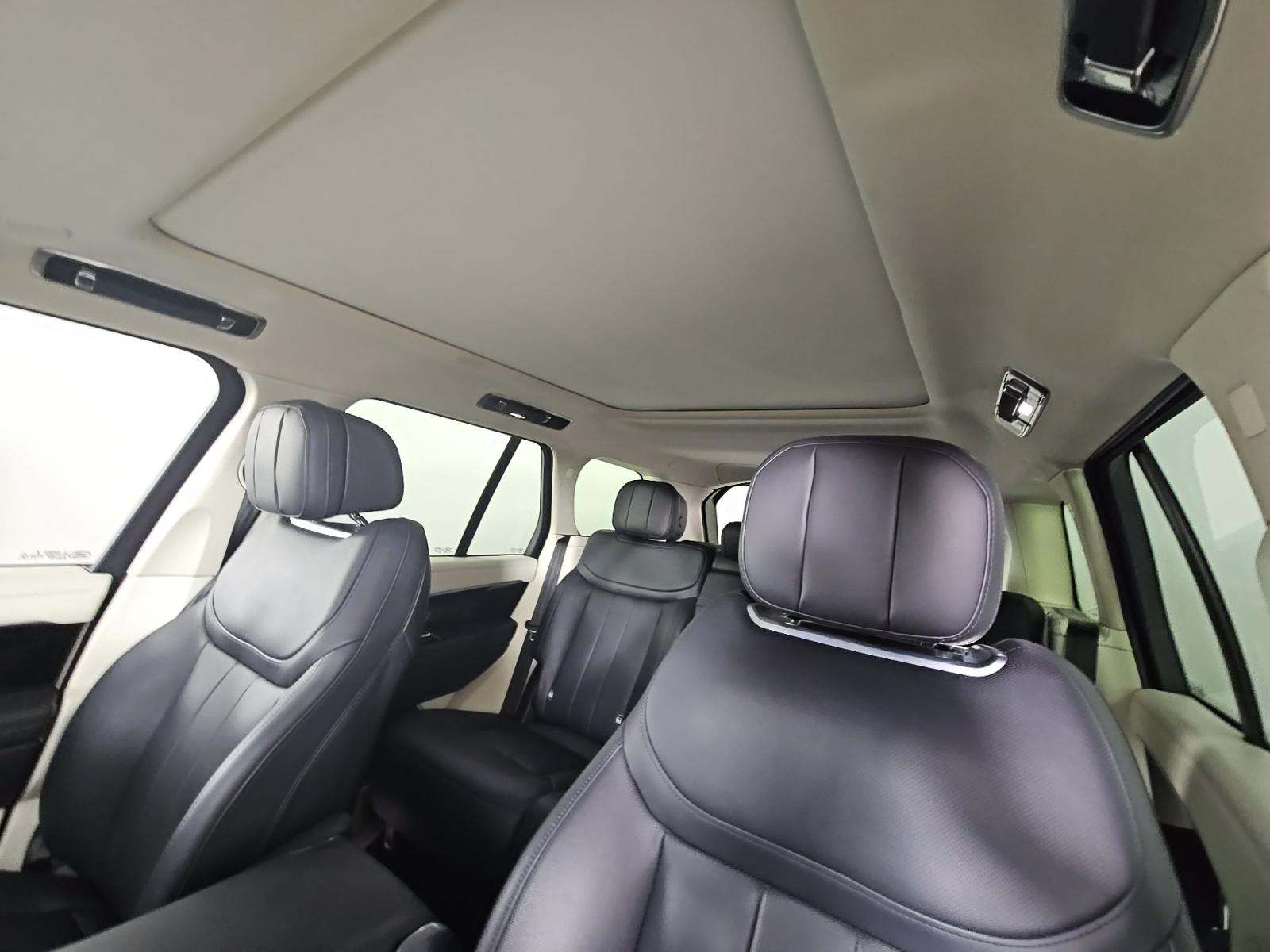 2023 Land Rover Range Rover SE AWD