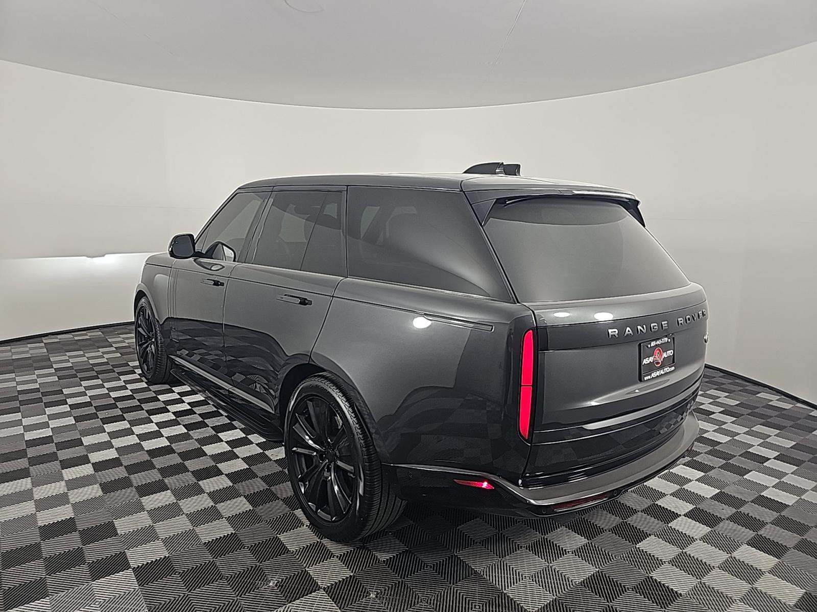 2023 Land Rover Range Rover SE AWD