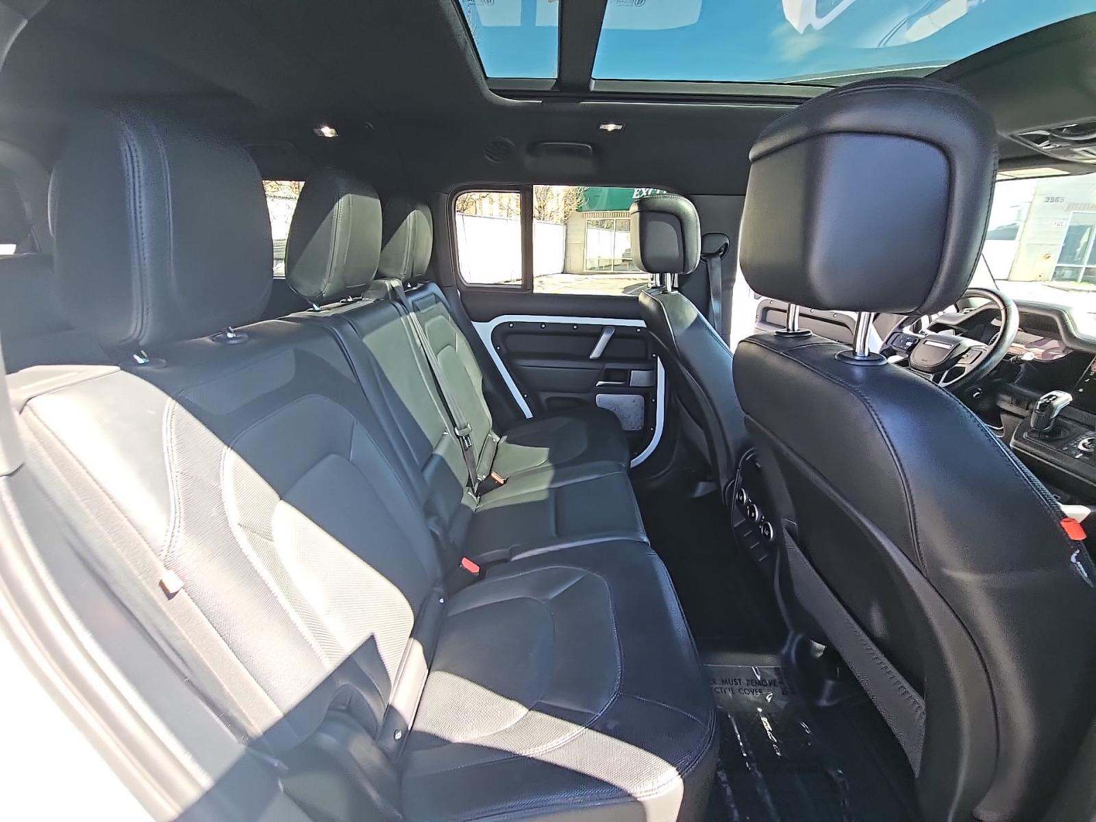 2023 Land Rover Defender 130 X-Dynamic SE AWD