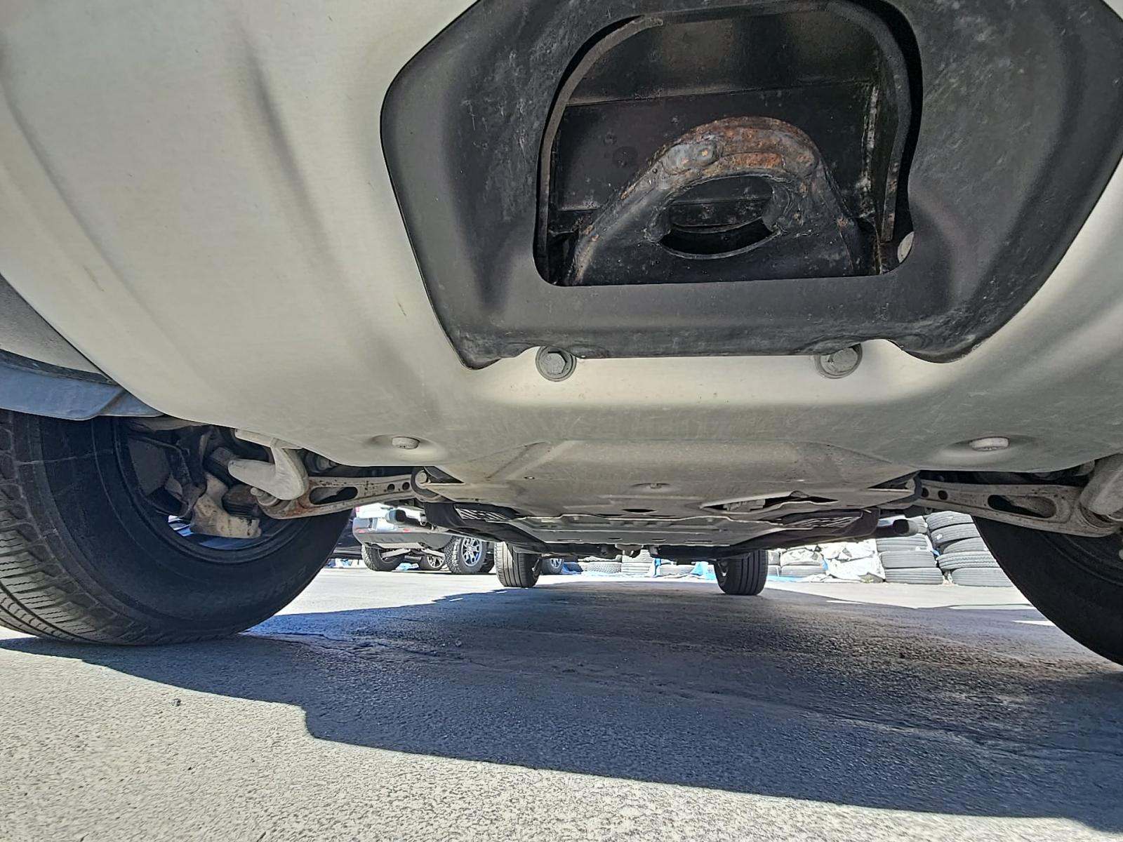 2023 Land Rover Defender 130 X-Dynamic SE AWD