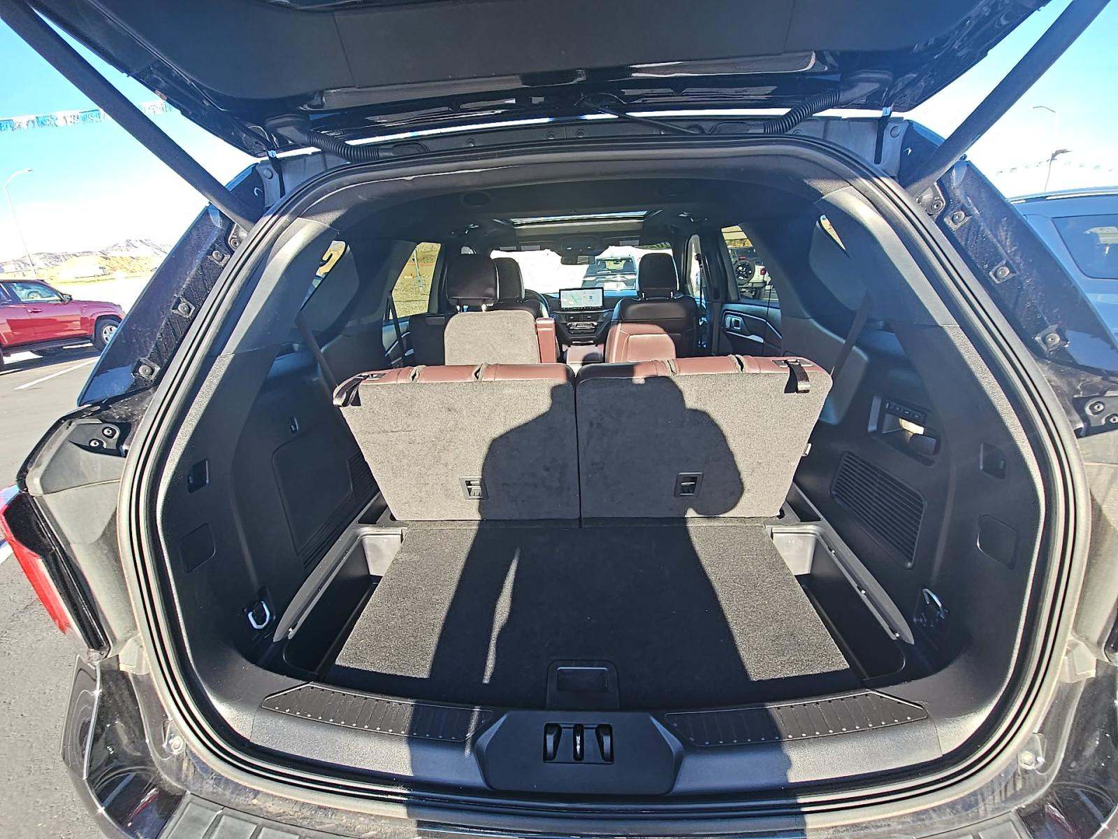 2025 Ford Explorer Platinum AWD