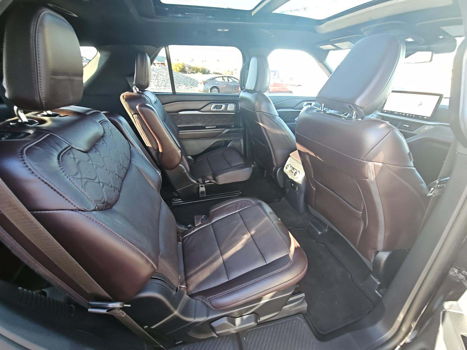 2025 Ford Explorer Platinum AWD