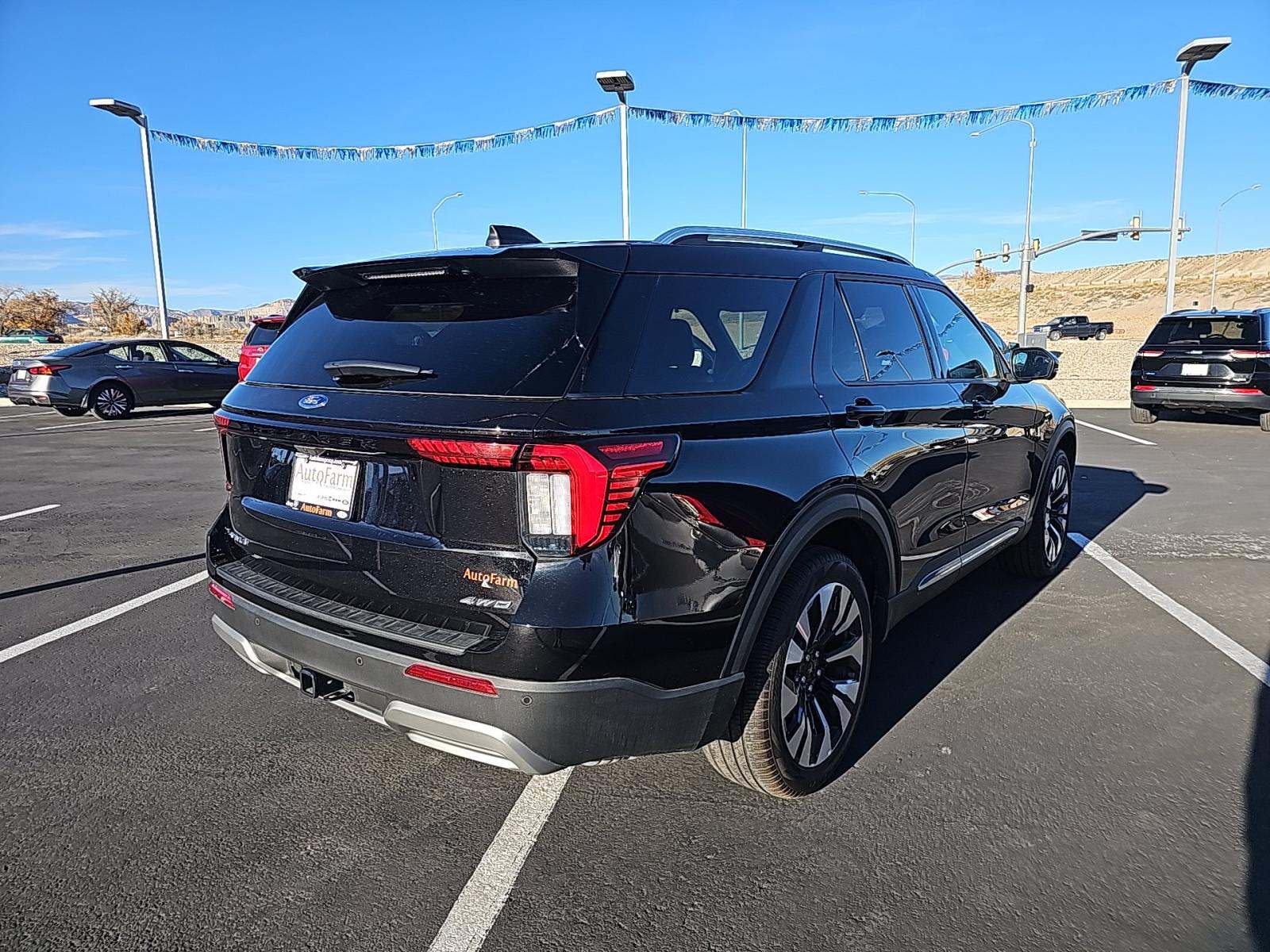 2025 Ford Explorer Platinum AWD