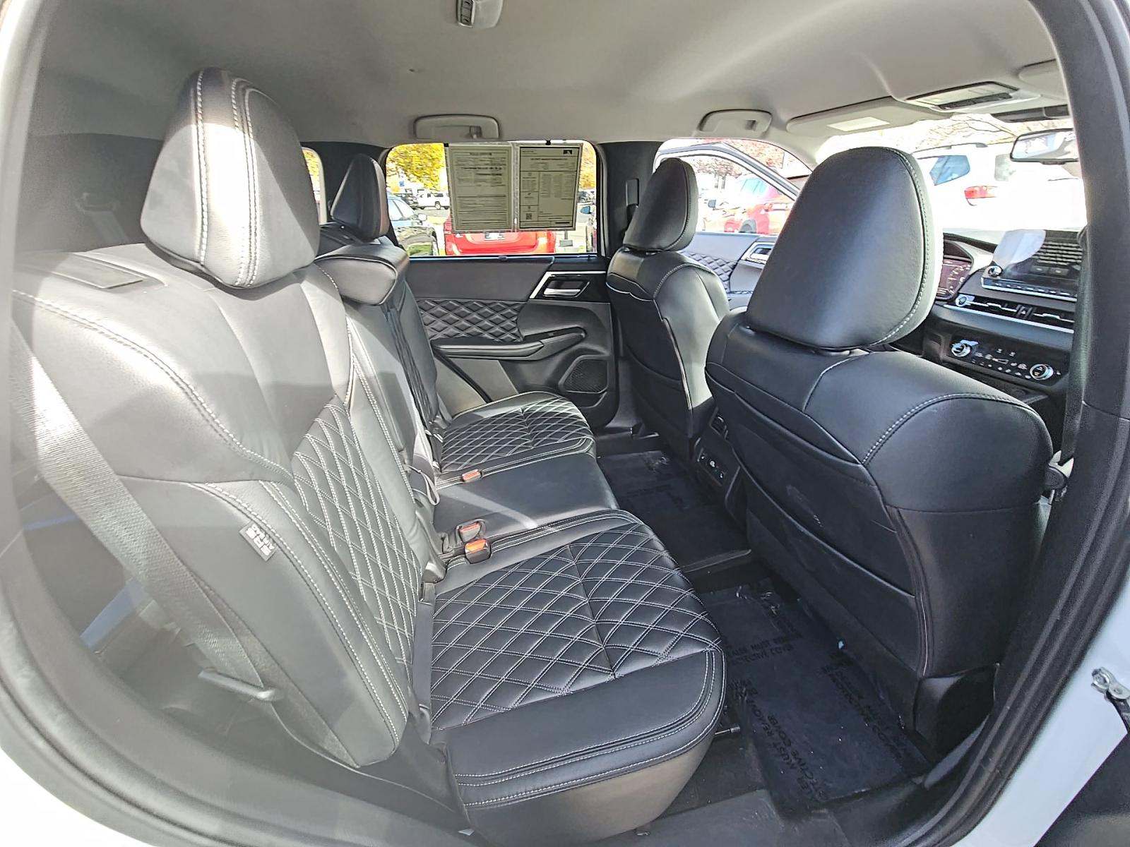 2023 Mitsubishi Outlander PHEV SEL AWD