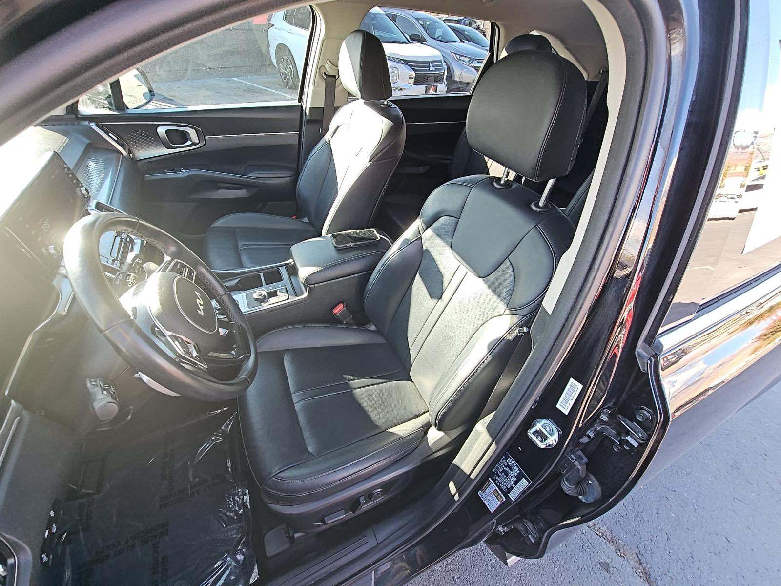 2023 Kia Sorento Hybrid EX AWD