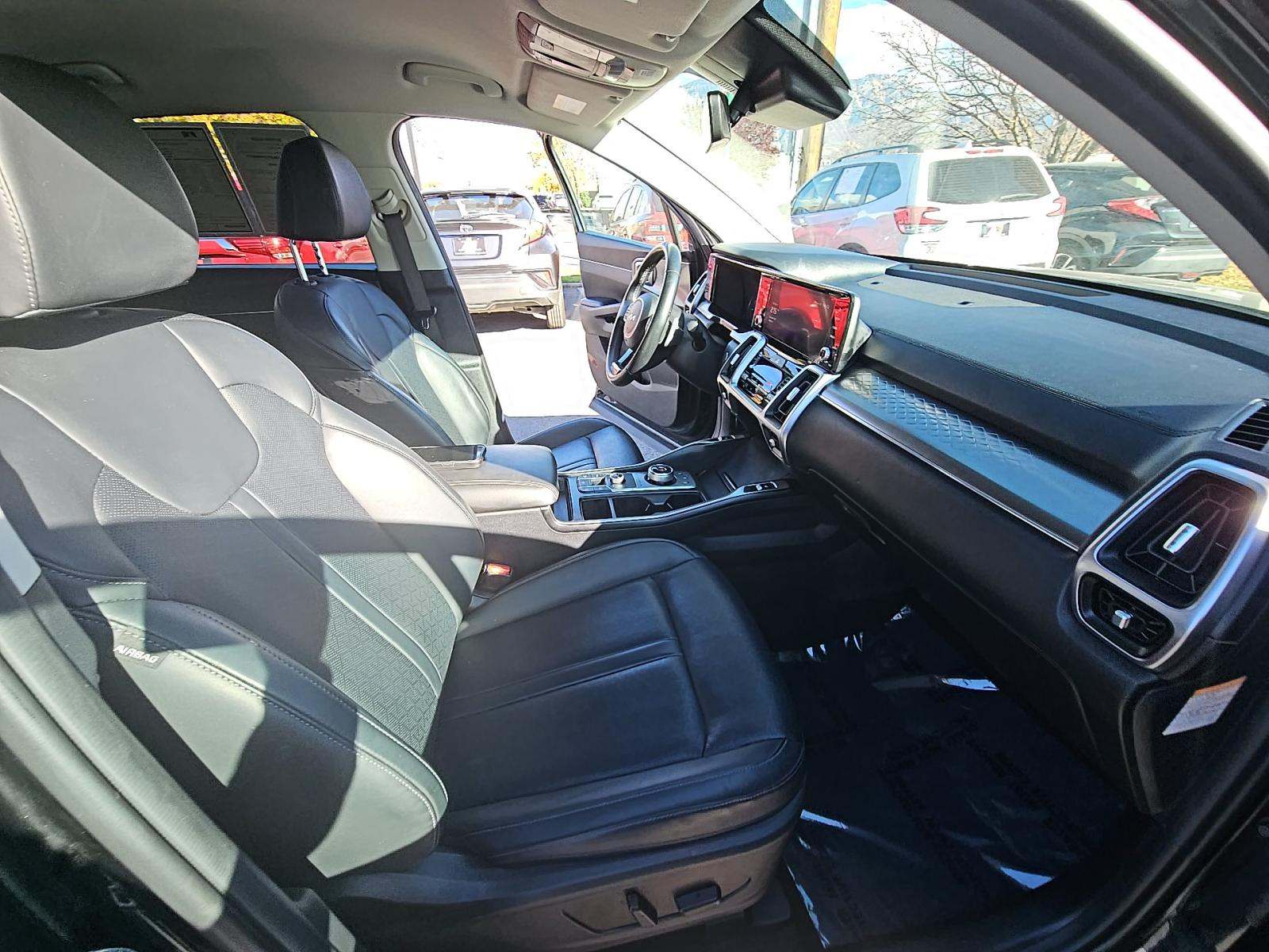 2023 Kia Sorento Hybrid EX AWD