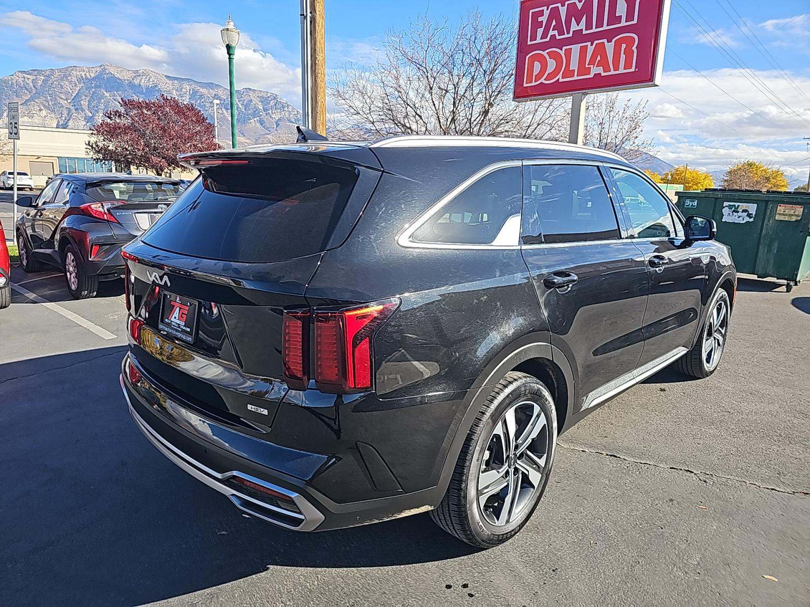 2023 Kia Sorento Hybrid EX AWD